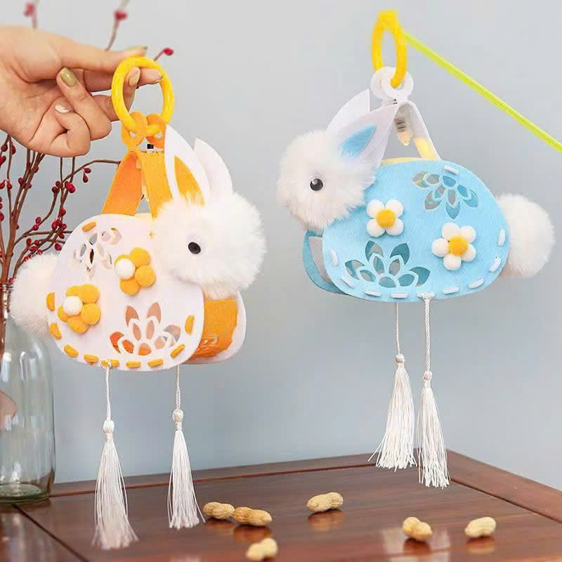 Lồng đèn thỏ ngọc ôm trăng trung thu bằng vải siêu dễ thương cho bé 