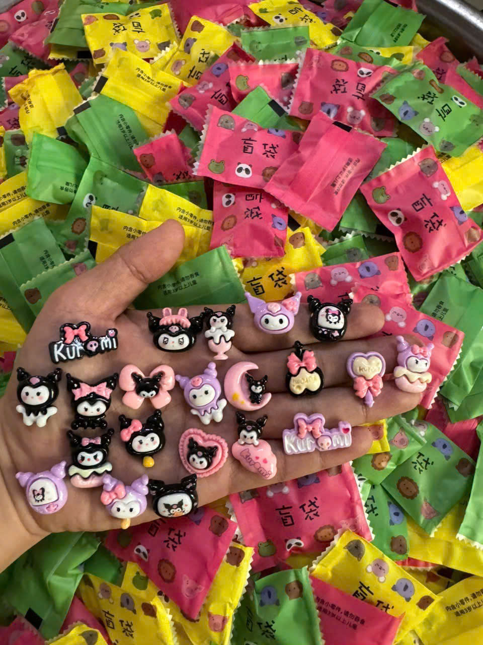 Bộ 30 túi mù charm hình Kuromi nhiều kiểu dễ thương