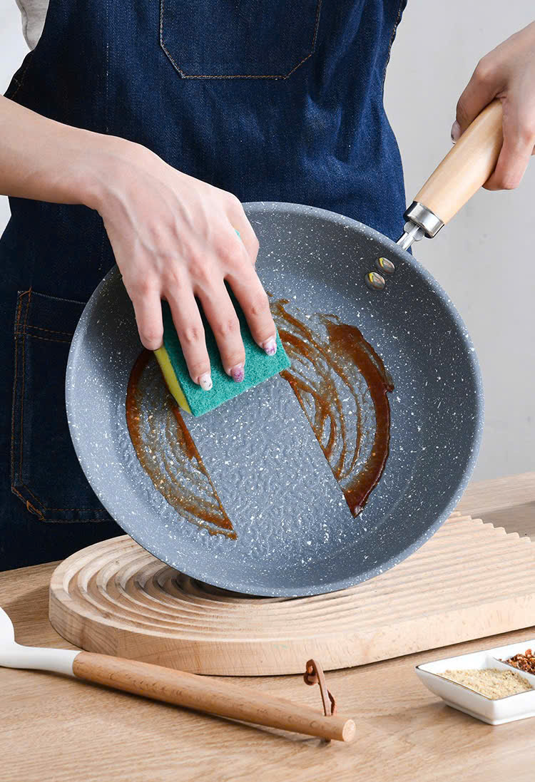 Chảo đáy từ vân đá chống dính 20cm có tay cầm chịu nhiệt 