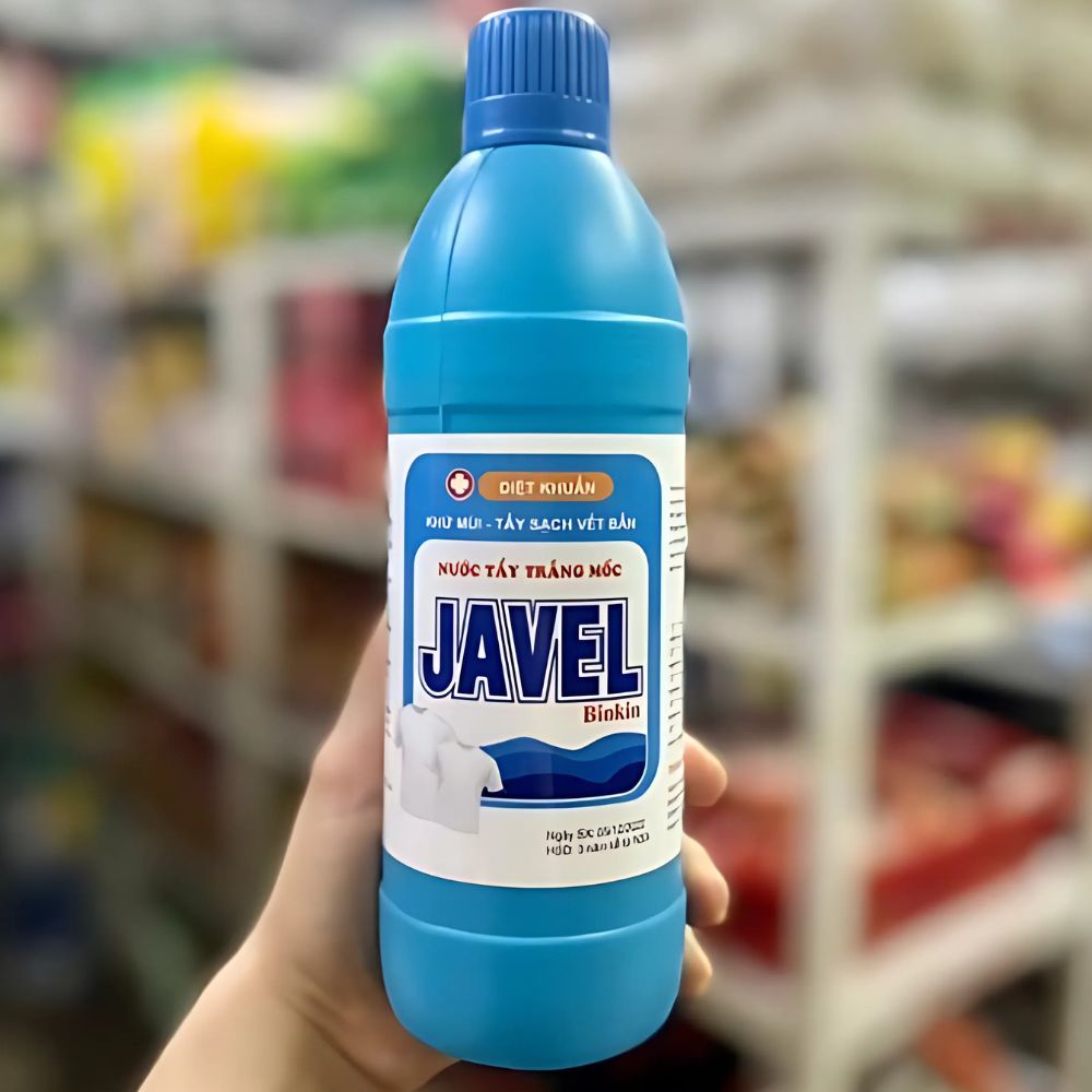 Nước tẩy trắng mốc quần áo Javel Famos 1L