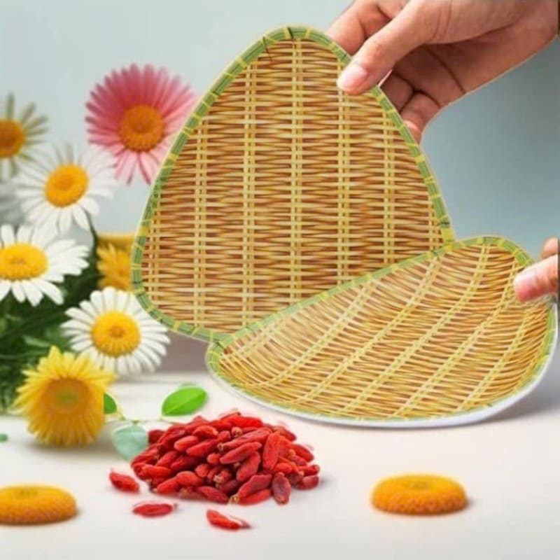 Set 2 đĩa nhựa phích giả mây hình tam giác size 8,9inch