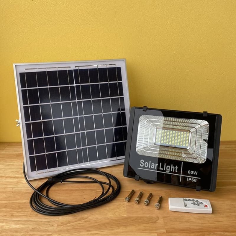 Đèn pha năng lượng mặt trời 60W siêu tiện lợi