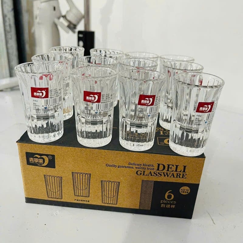 Hộp 12 cái ly thuỷ tinh uống rượu 20ml Deli Y6005