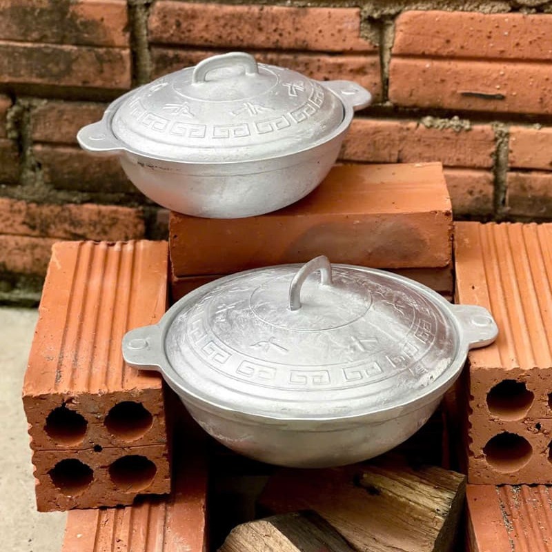 Nồi gang đúc nguyên khối kho thịt cá hoa văn số 2 size 16cm