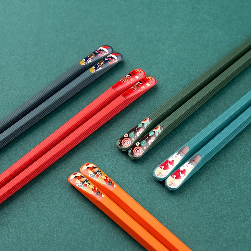 Set 5 đôi đũa kiểu Nhật chống trượt nhiều màu sắc