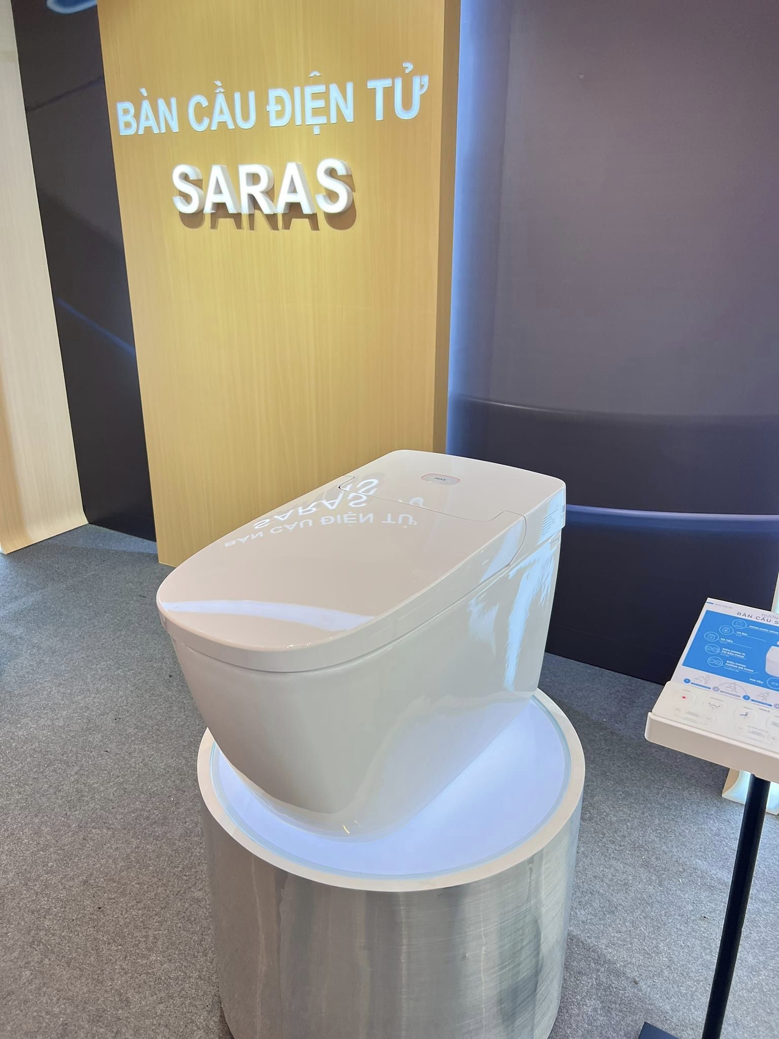 Công ty Lộc Nghi tham dự sự kiện ra mắt Bồn cầu điện tử INAX thế hệ mới SARAS