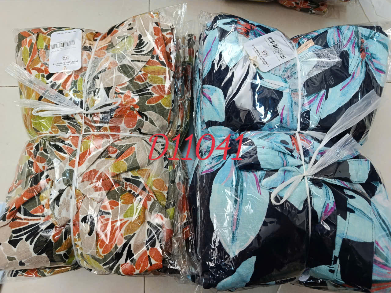 SWANLAKE | Váy Đầm Nữ Dây Thắt Eo Cổ Trụ Cài Nút Tay Lỡ Vải Linen Bông Họa Tiết Hoa Lá Mùa Hè D11041LW09