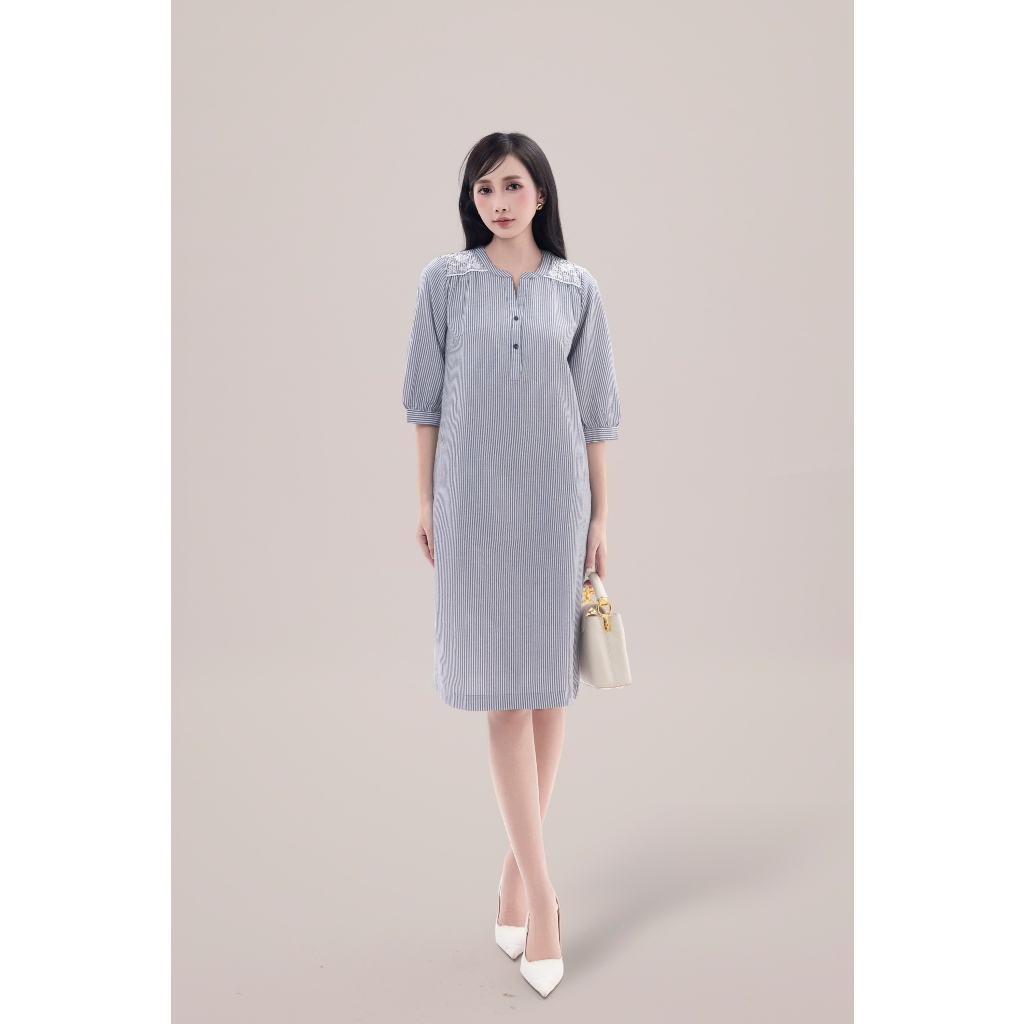 Đầm Thêu Hai bên Vai Cotton Sọc Swanlake - D11882LW01