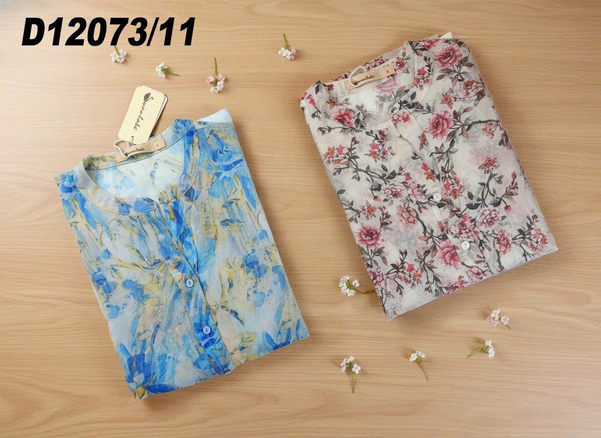 SWANLAKE | Váy Đầm Nữ Maxi Suông Xòe 2 Lớp Cổ Chữ V Cài Nút Tay Dài Vải Tơ In Hoa Đi Biển Hè D12073LW11