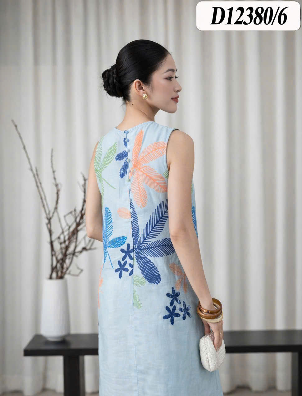 SWANLAKE | Váy Đầm Nữ Maxi Suông Sát Nách Xẻ Tà Linen Lụa In Hoa Cổ Tròn Du Lịch Biển Hè D12380LW06