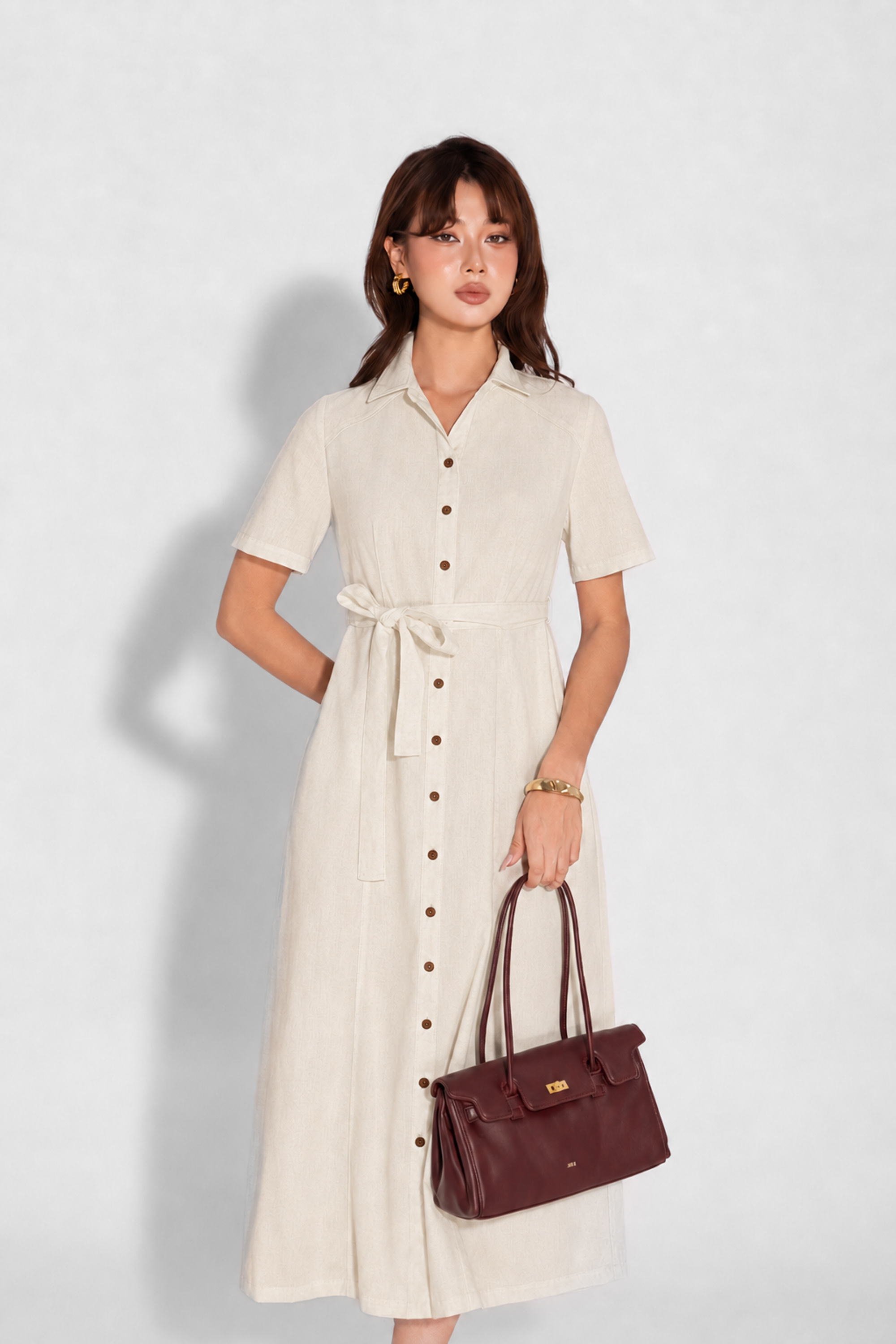SWANLAKE | Váy Đầm Nữ Sơ Mi Suông Trơn Cài Nút Vải Linen Tay Ngắn Dây Thắt Eo Công Sở D12990LW04