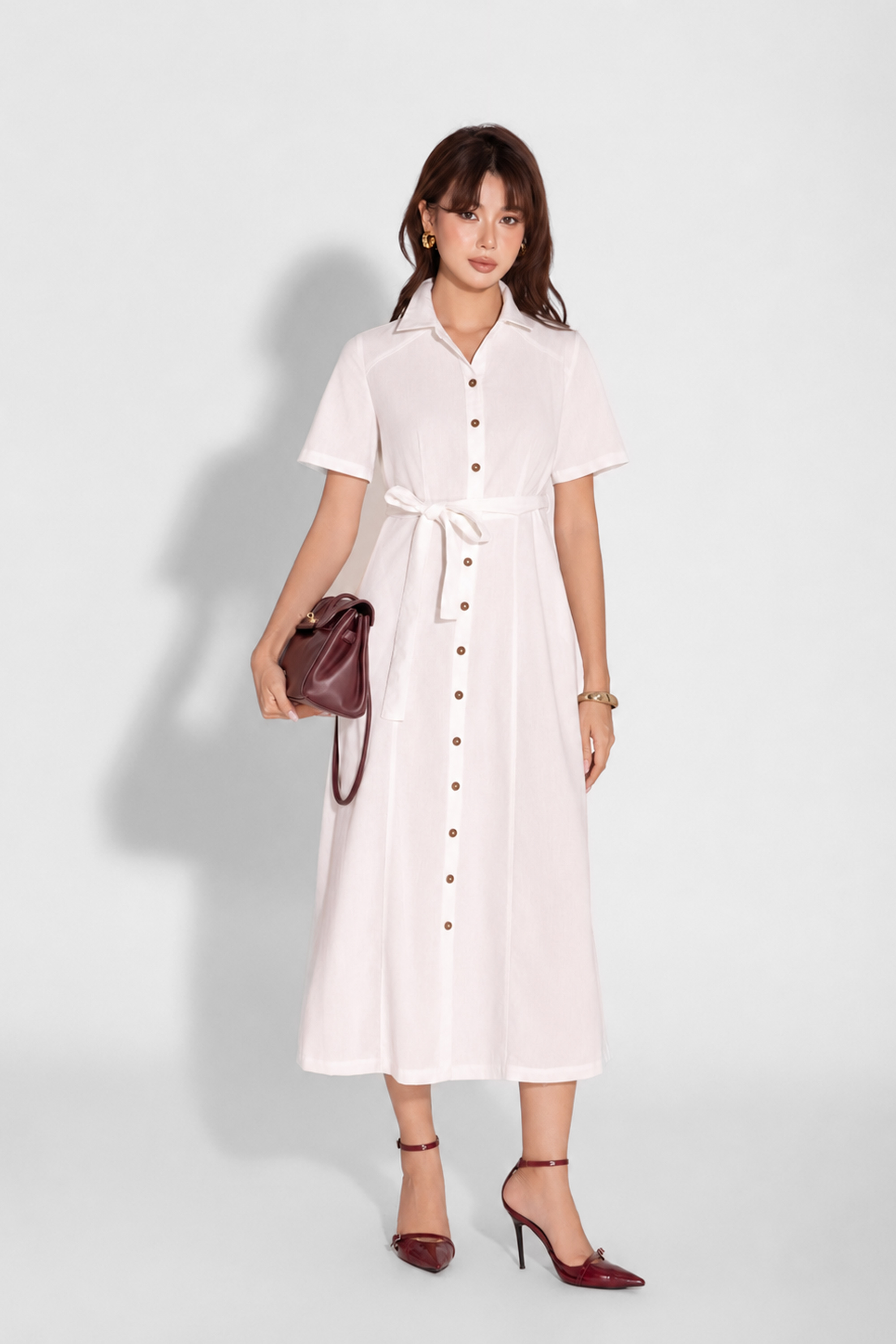 SWANLAKE | Váy Đầm Nữ Sơ Mi Suông Trơn Cài Nút Vải Linen Tay Ngắn Dây Thắt Eo Công Sở D12990LW04