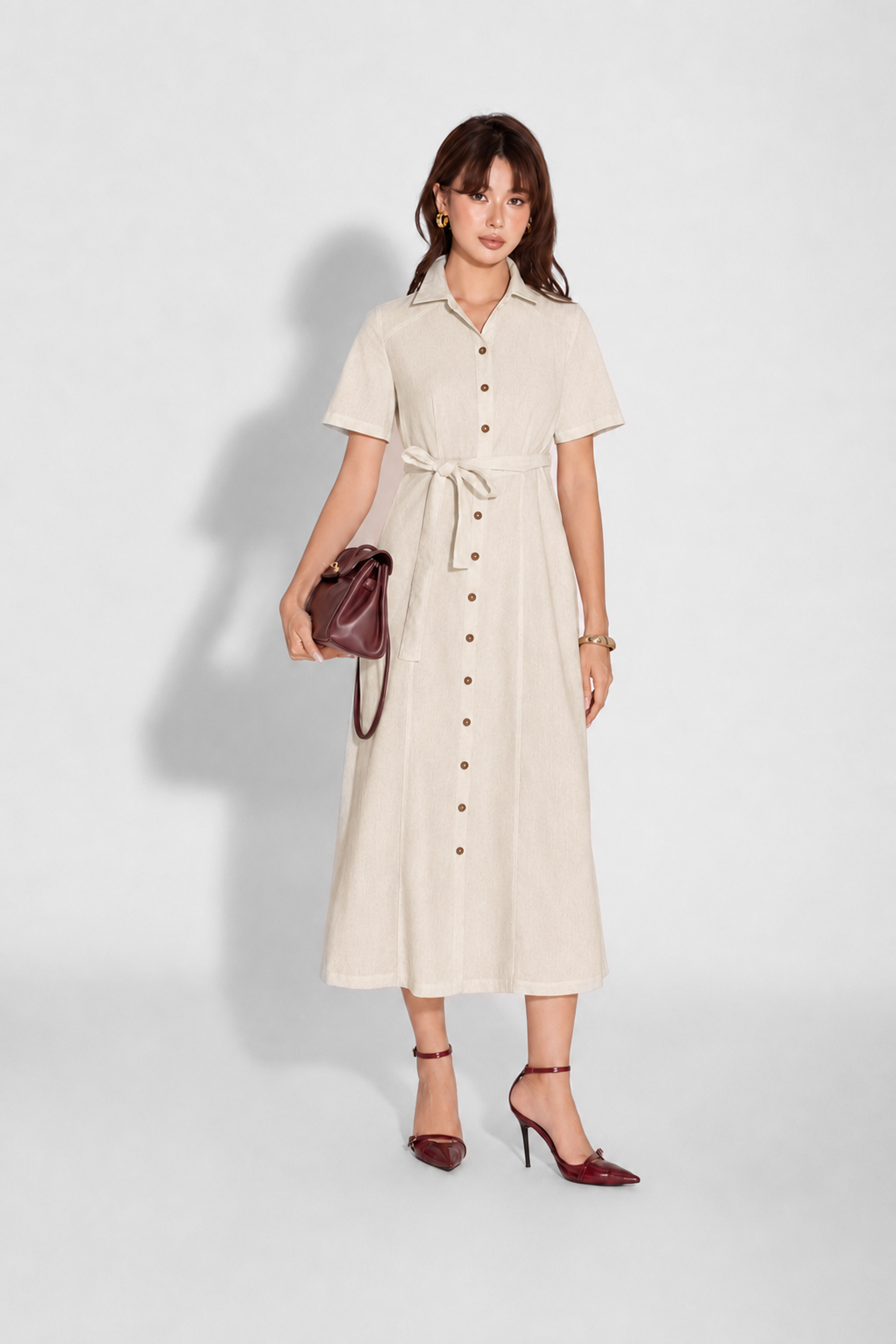 SWANLAKE | Váy Đầm Nữ Sơ Mi Suông Trơn Cài Nút Vải Linen Tay Ngắn Dây Thắt Eo Công Sở D12990LW04