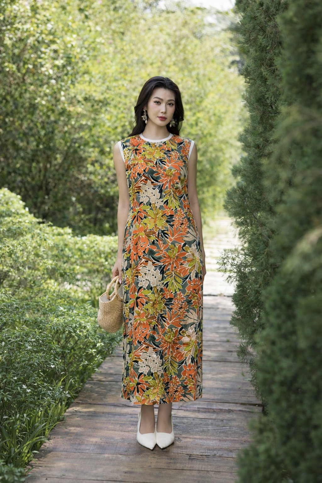 SWANLAKE | Váy Đầm Nữ Suông Maxi Sát Nách Xẻ Tà Cổ Tròn Thun In Hoạ Tiết Hè Vải Linen Công Sở D12632LW03