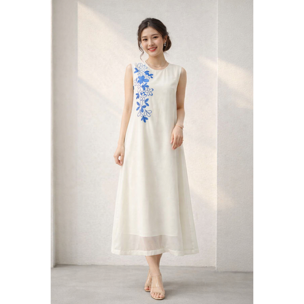 SWANLAKE | Váy Đầm Nữ Maxi Phom Suông Sát Nách Cổ Tròn Vải Tơ Hai Lớp Thêu Hoa Thanh Lịch D13453LW01