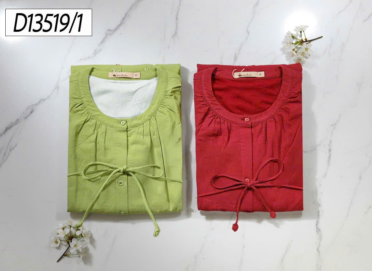 SWANLAKE | Váy Đầm Nữ Midi Cổ Chữ V Dây Thắt Eo Vải Linen Thêu Hoa Cài Nút Xẻ Tà Đi Biển D13519LW01