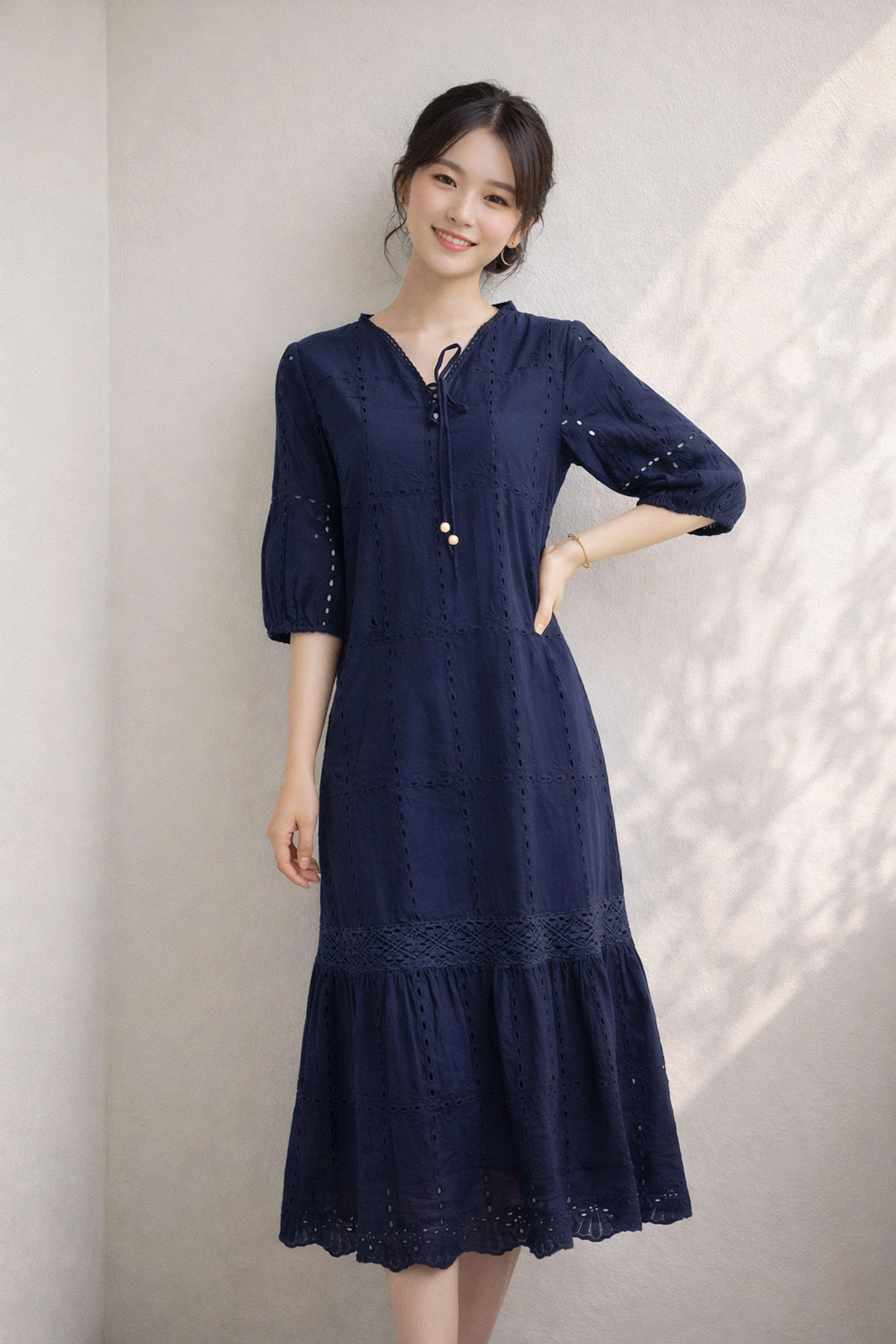 SWANLAKE | Váy Đầm Nữ Maxi Đuôi Cá Ren Vải Cotton Thêu Đục Lỗ Cổ Chữ V Tay Lỡ Dạo Phố D13661LW01