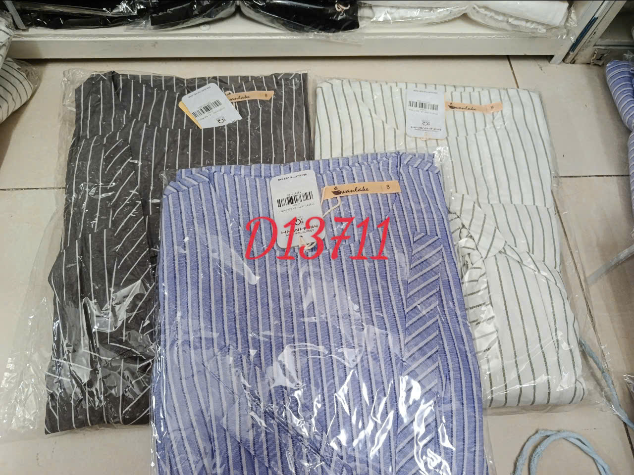 SWANLAKE | Váy Đầm Nữ Xòe Chiết Eo Tôn Dáng Vải Cotton Linen Sọc Cổ Tròn Tay Ngắn Thanh Lịch D13711LW01