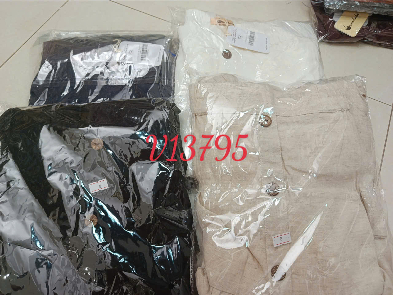 SWANLAKE | Chân Váy Nữ Dài Xòe Nhiều Tầng Lưng Thun Vải Linen Đính Nút Công Sở Thanh Lịch V13795LW01
