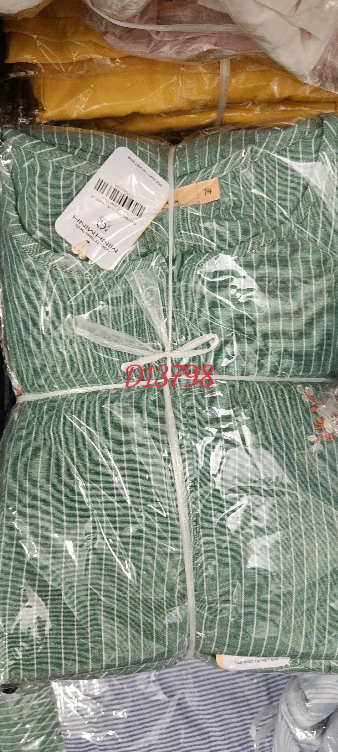 SWANLAKE | Váy Đầm Nữ Suông Sát Nách Vải Cotton Sọc Cổ Trụ Xẻ Bèo Nhún Dạo Phố Du Lịch Hè D13798LW01