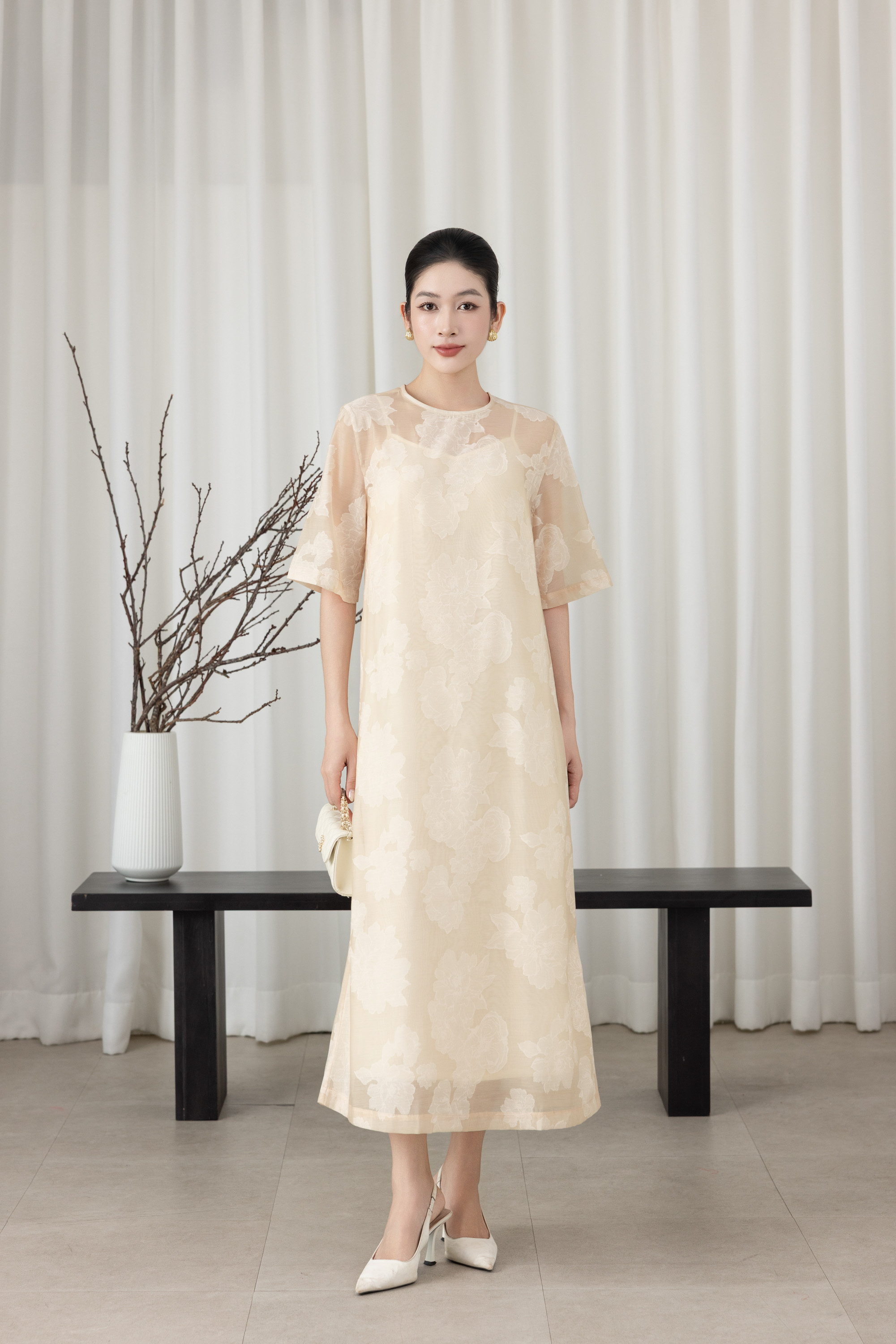 SWANLAKE | Váy Đầm Maxi Suông Nữ Hai Lớp Tay Ngắn Cổ Tròn Vải Tơ Hoa Cao Cấp Đi Tiệc Du Lịch D12064LW05