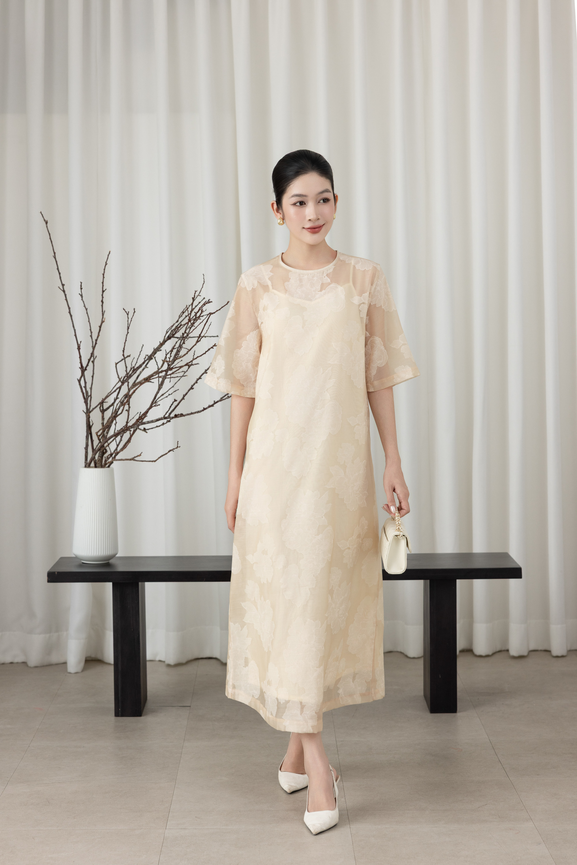 SWANLAKE | Váy Đầm Maxi Suông Nữ Hai Lớp Tay Ngắn Cổ Tròn Vải Tơ Hoa Cao Cấp Đi Tiệc Du Lịch D12064LW05