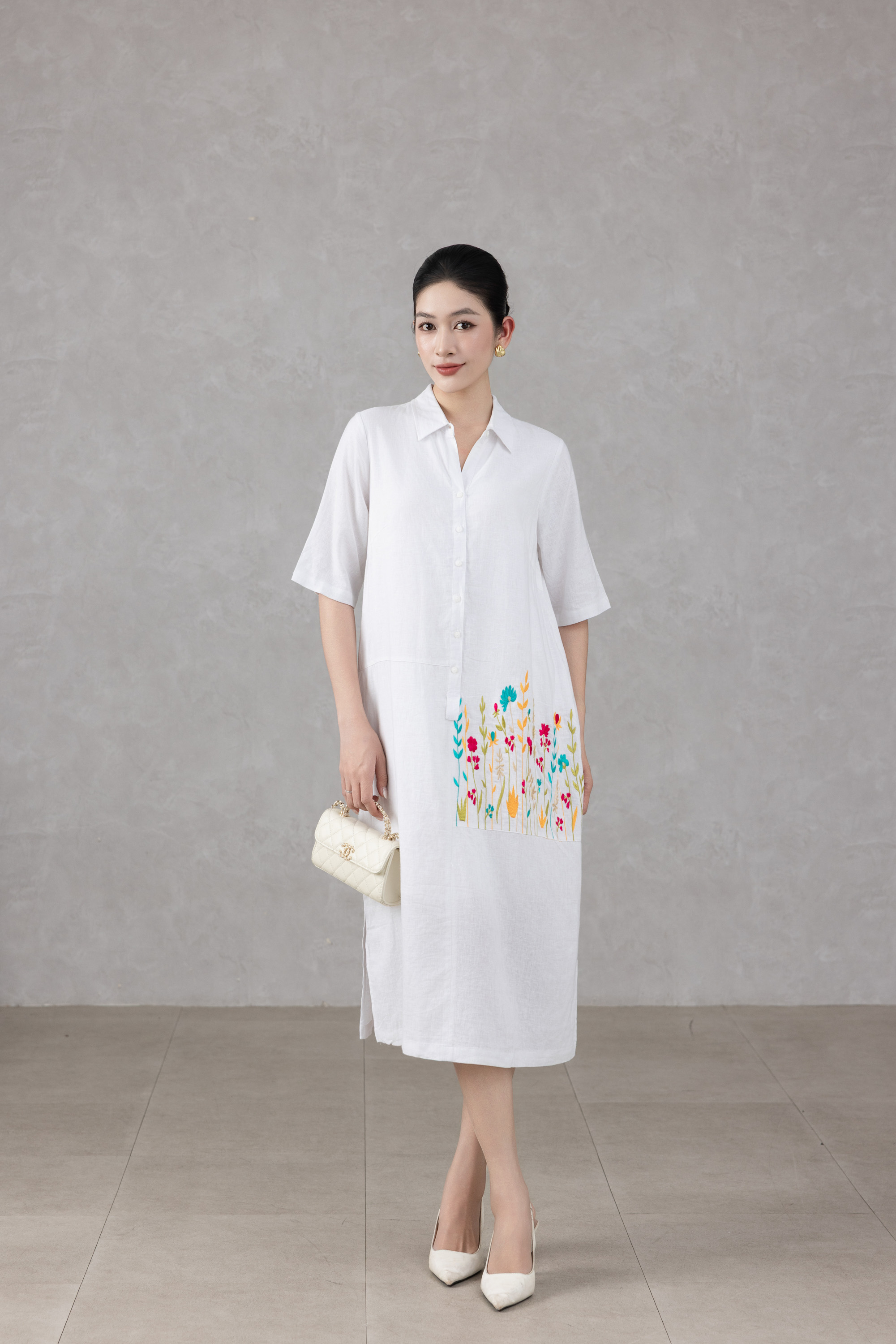 Đầm Sơ Mi Thêu Swanlake - D11297LW04