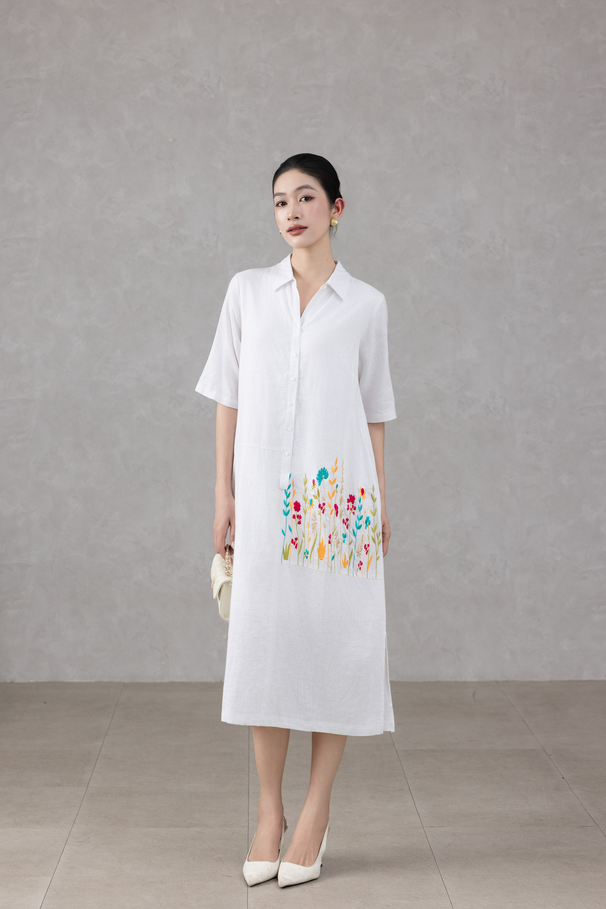 Đầm Sơ Mi Thêu Swanlake - D11297LW04