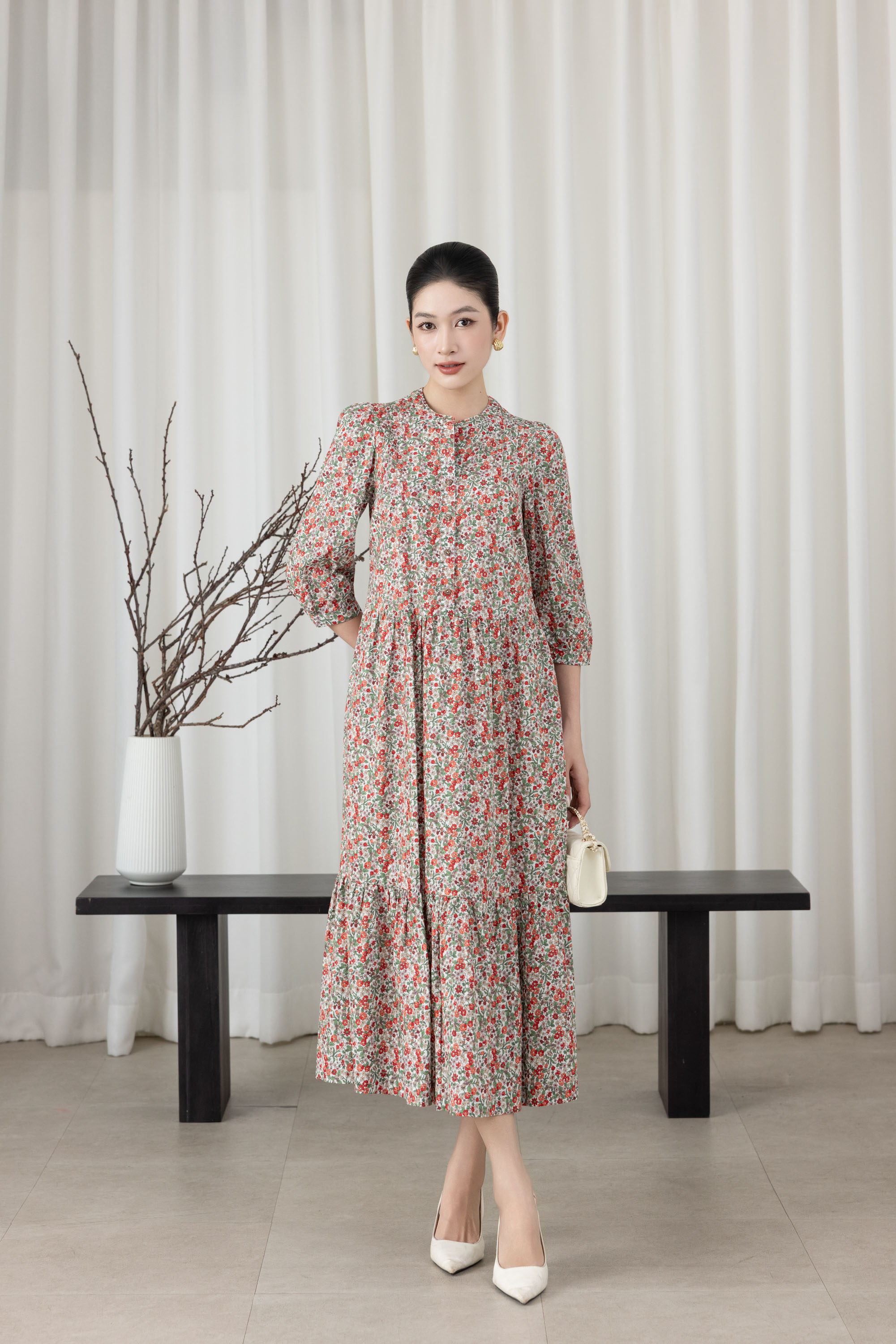 SWANLAKE | Váy Đầm Nữ Maxi Dáng Dài Cổ Trụ Cài Nút Tay Lỡ Linen Bông Nhí Xếp Ly Đuôi Cá D12355LW11