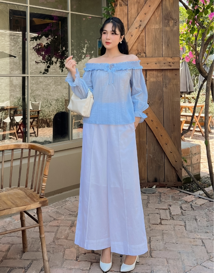 Áo Kiểu Trễ Vai Tơ Dập Ly Swanlake - A11466LW01