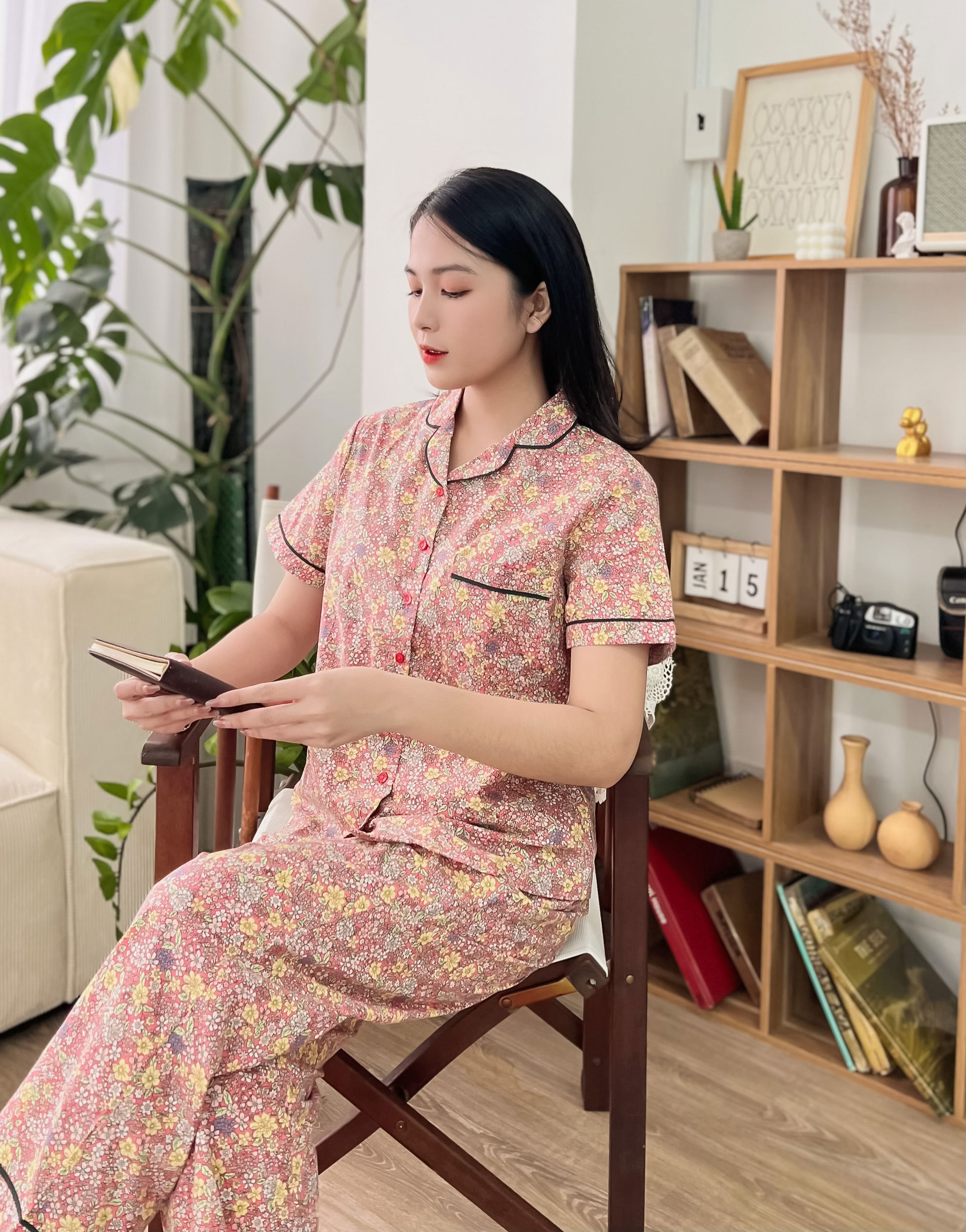 Set đồ bộ tay ngắn vài bông nhí Swanlake - B08910LW01