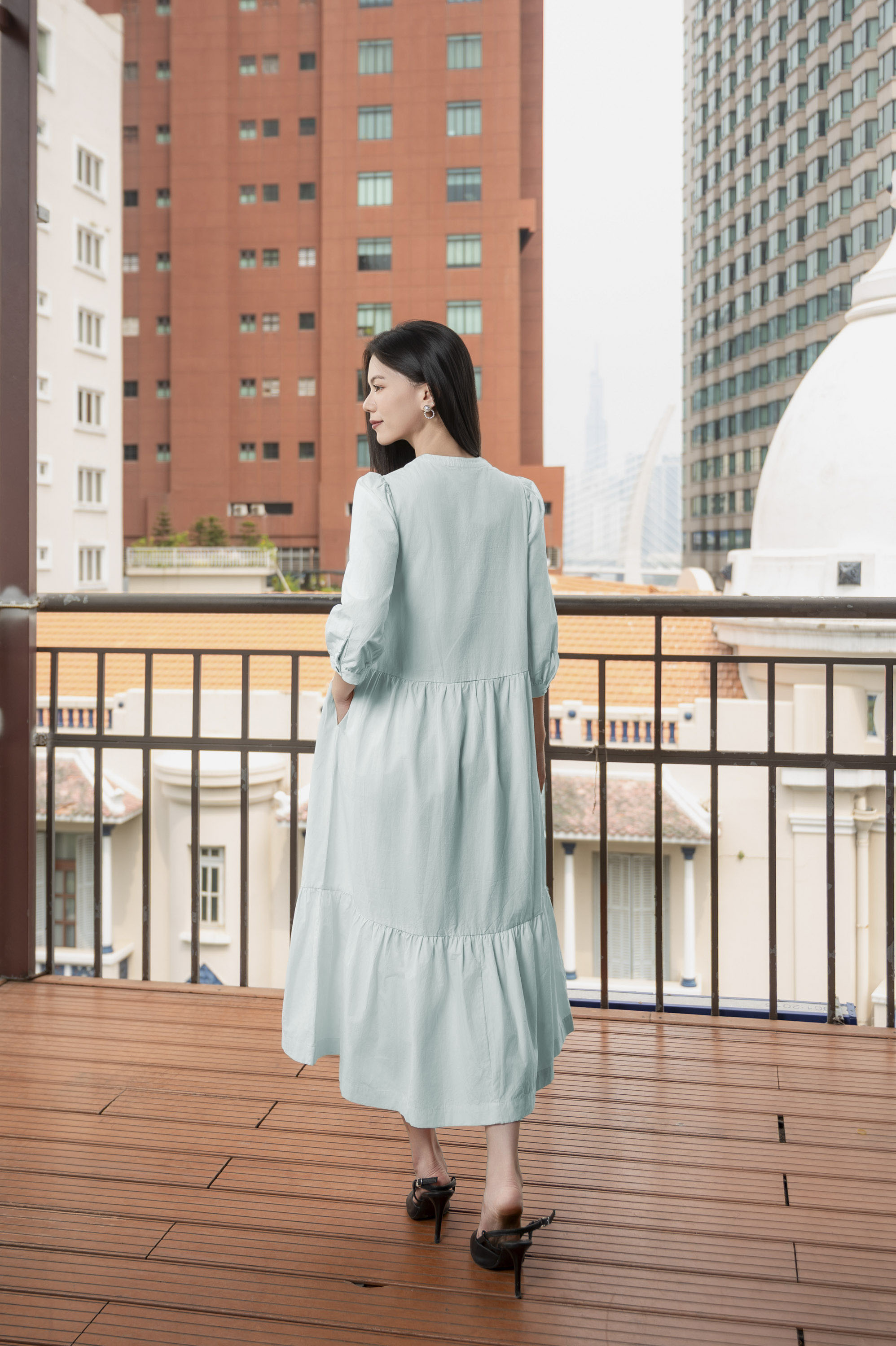 Swanlake | Váy Đầm Phom A Cổ Trụ Chất Liệu Cotton - D12355LW01