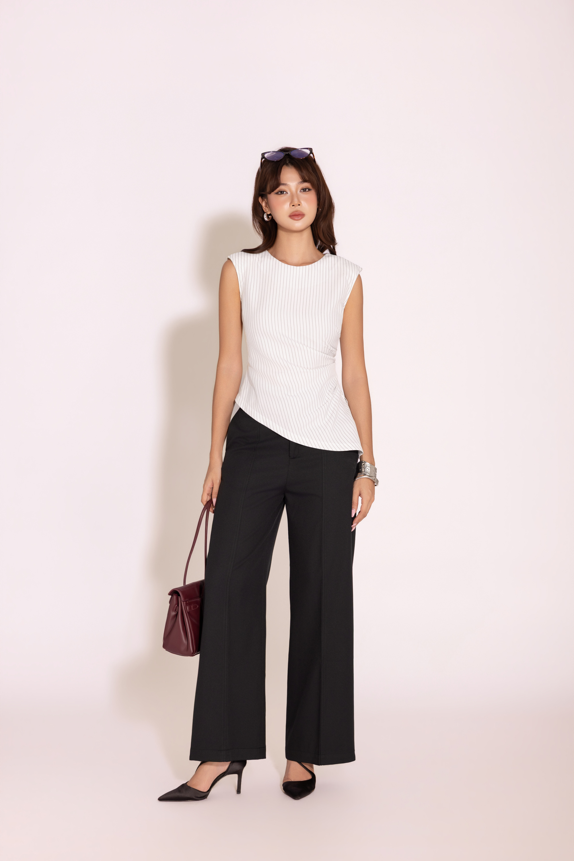 SWANLAKE | Áo Kiểu Nữ Sát Nách Chiết Eo Vạt Chéo Kẻ Sọc Chất Cotton Tôn Dáng Thanh Lịch A13597LW02