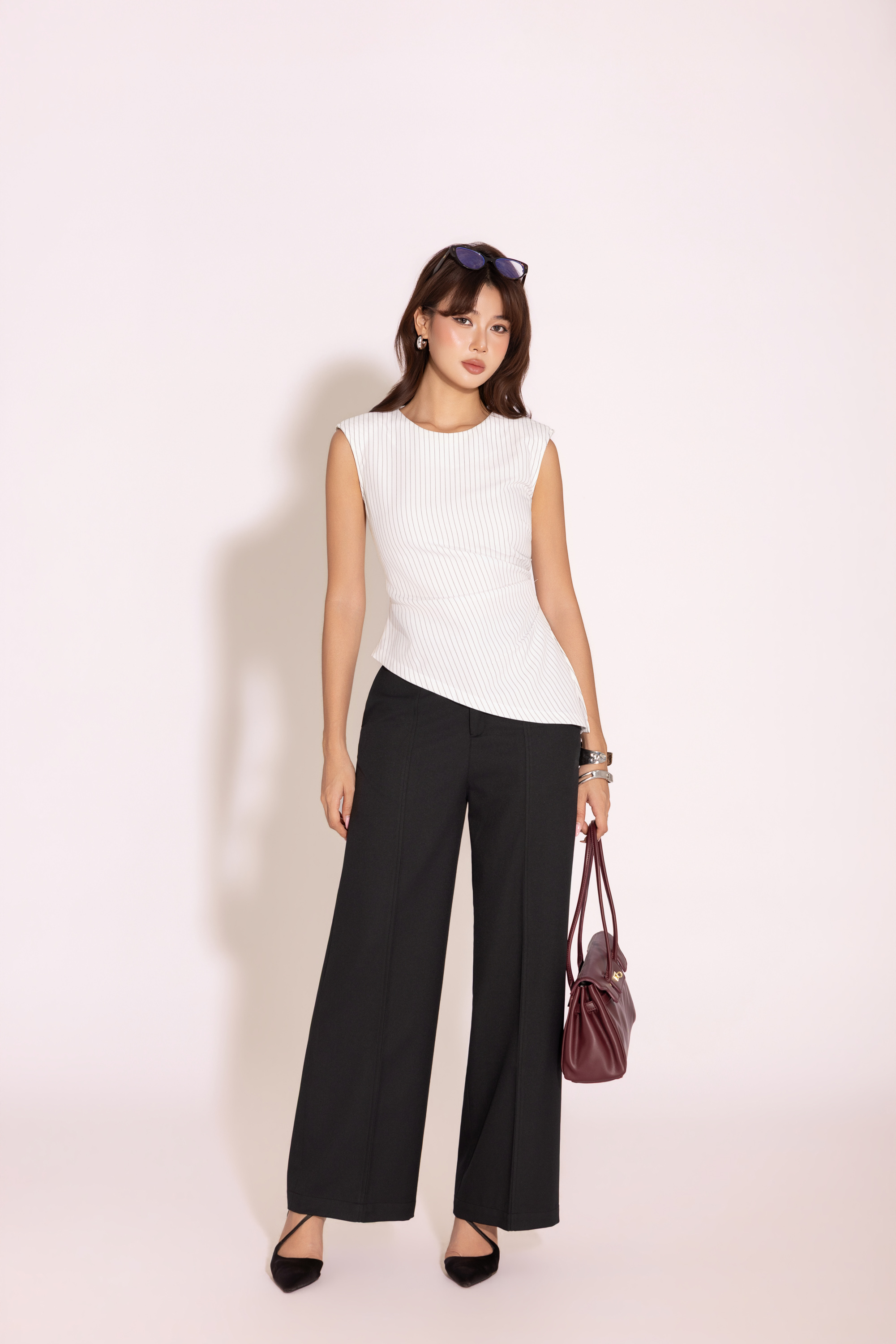 SWANLAKE | Áo Kiểu Nữ Sát Nách Chiết Eo Vạt Chéo Kẻ Sọc Chất Cotton Tôn Dáng Thanh Lịch A13597LW02