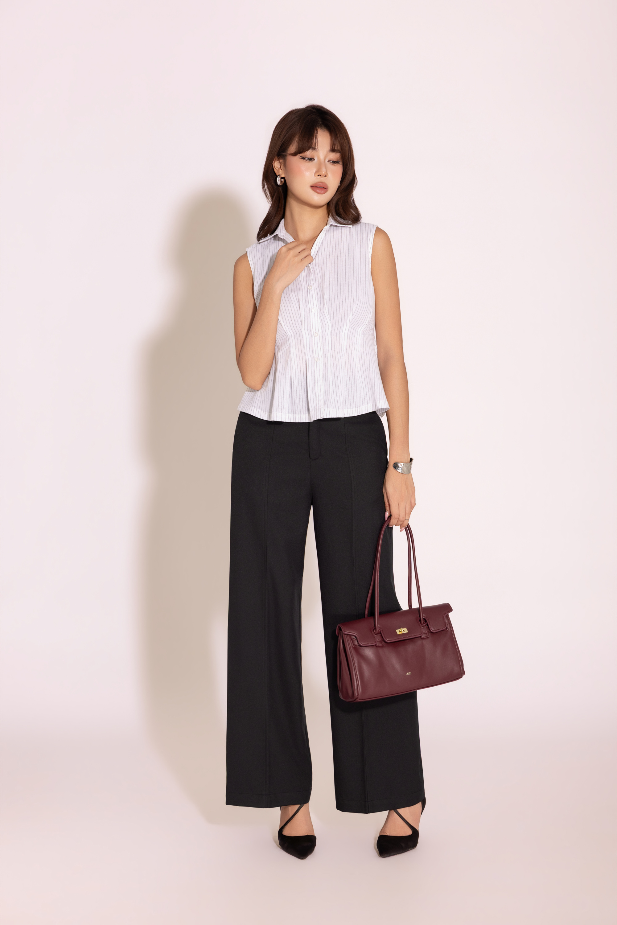 SWANLAKE | Áo Sơ Mi Nữ Sát Nách Xếp Ly Chiết Eo Kẻ Sọc Chất Cotton Trẻ Trung Dạo Phố A13918LW01