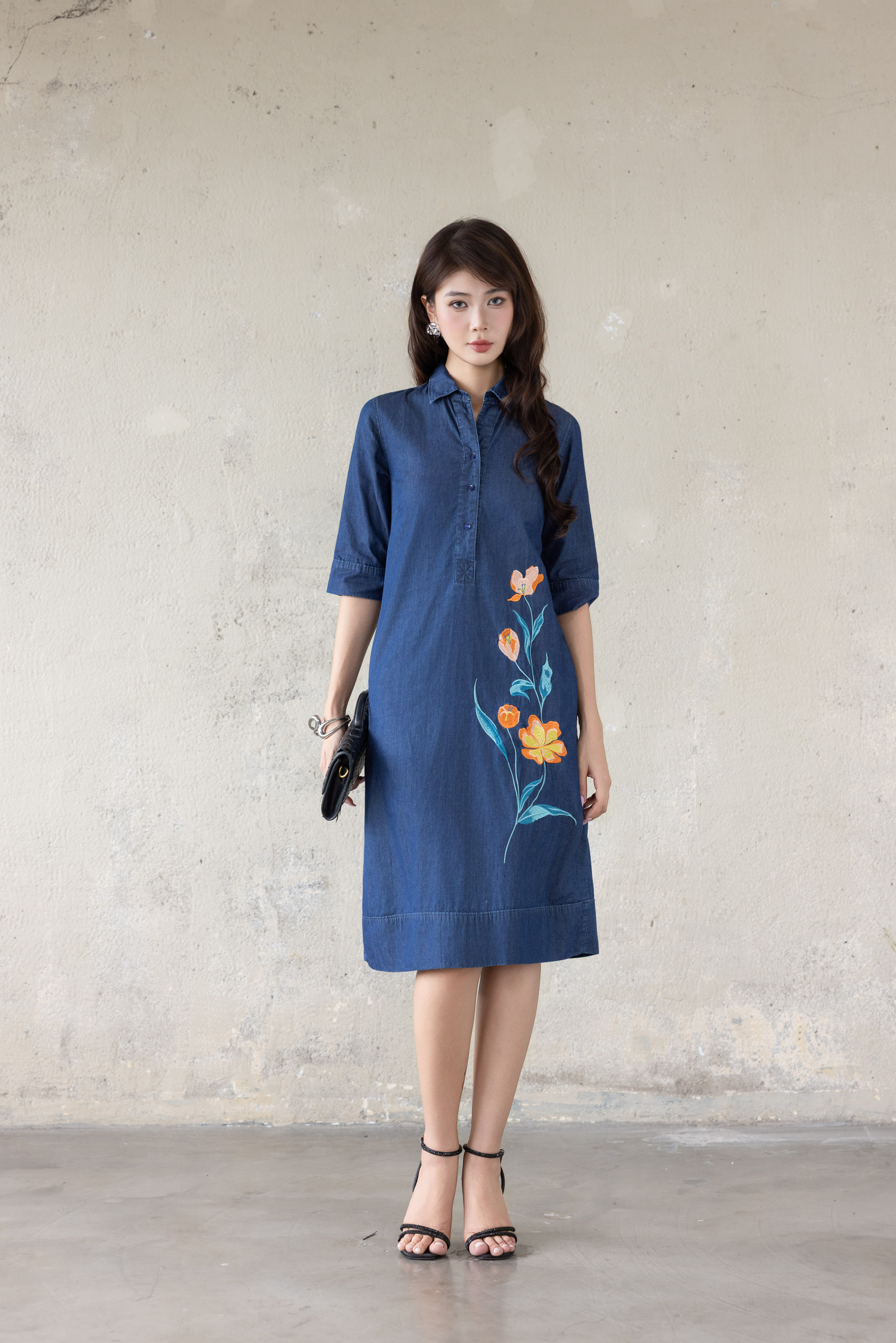 Đầm Jean Thêu D13829