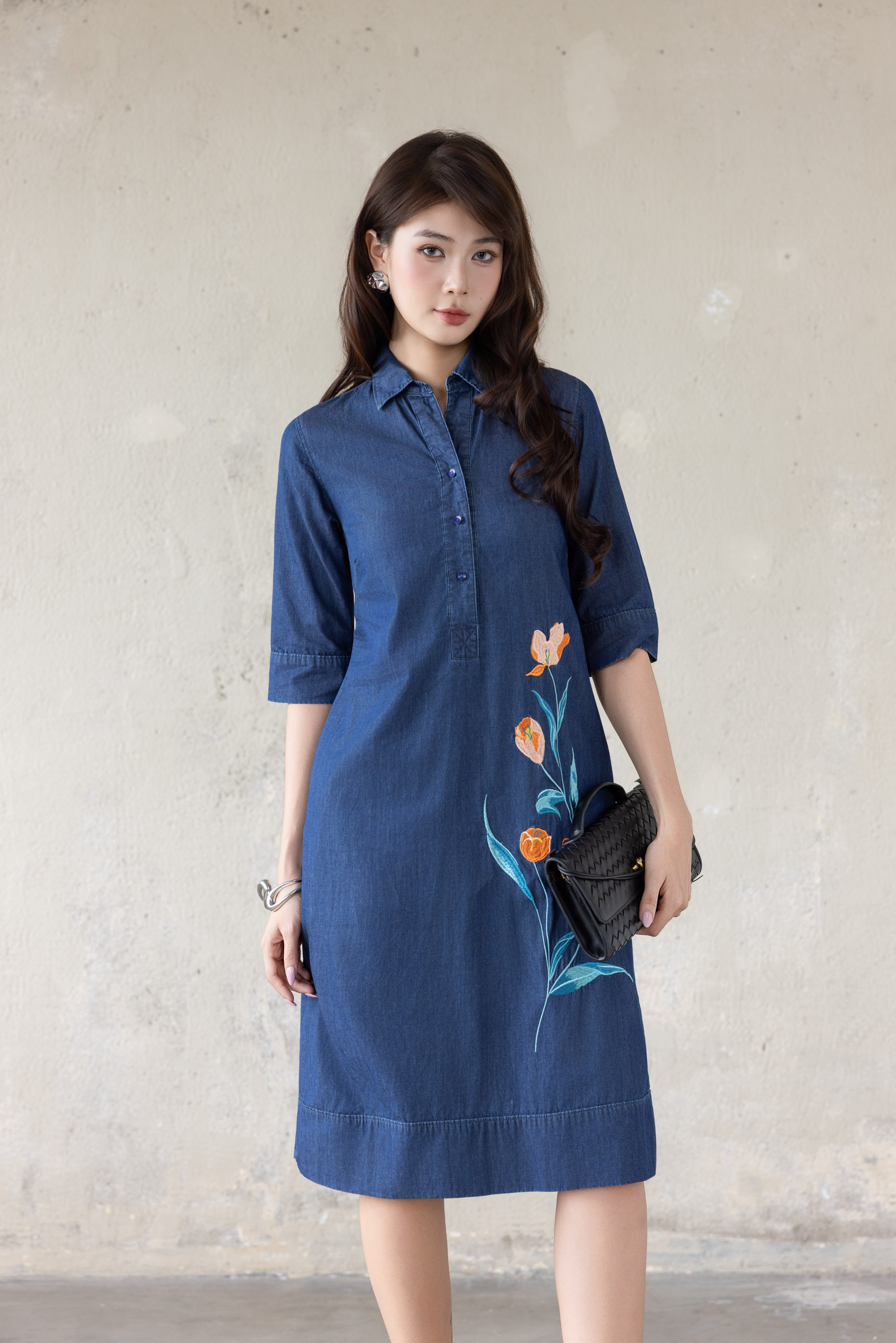 Đầm Jean Thêu D13829