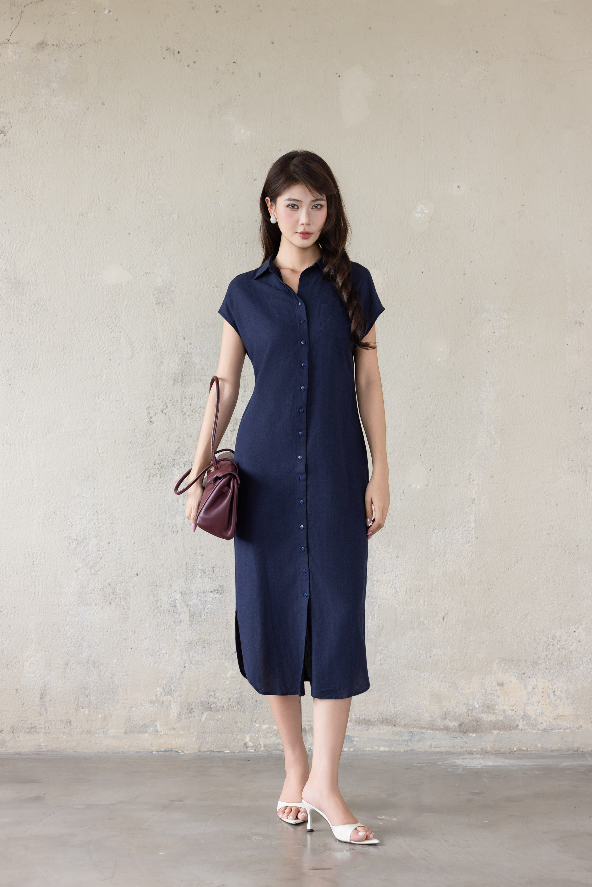 SWANLAKE | Váy Đầm Nữ Midi Suông Vải Linen Hàn Cổ Sơ Mi Cài Nút Tay Hến Vạt Bầu Công Sở D13825LW01