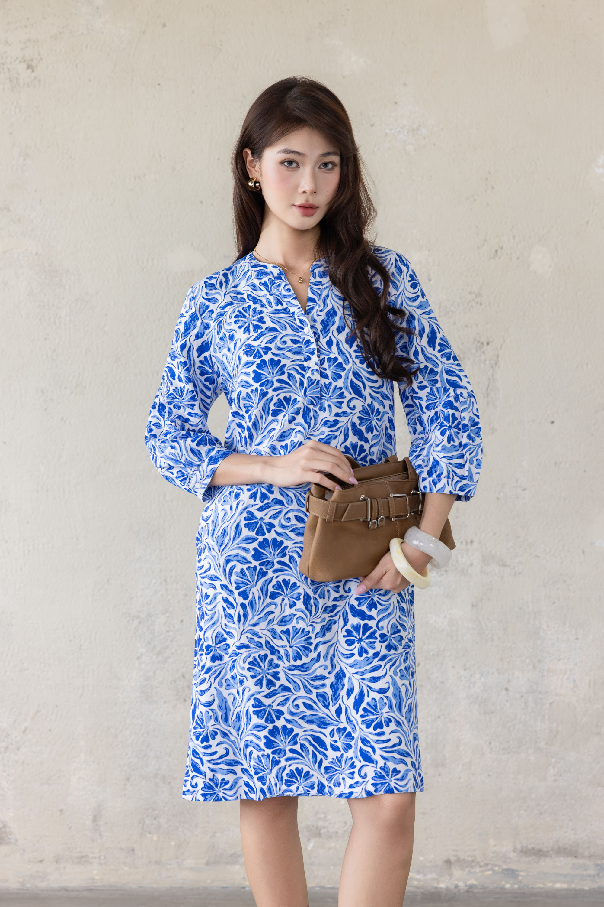 SWANLAKE | Váy Đầm Nữ Suông Tay Lỡ Cổ Trụ Cài Nút Vải Linen Cao Cấp Có Túi Du Lịch Biển Hè D12364LW07