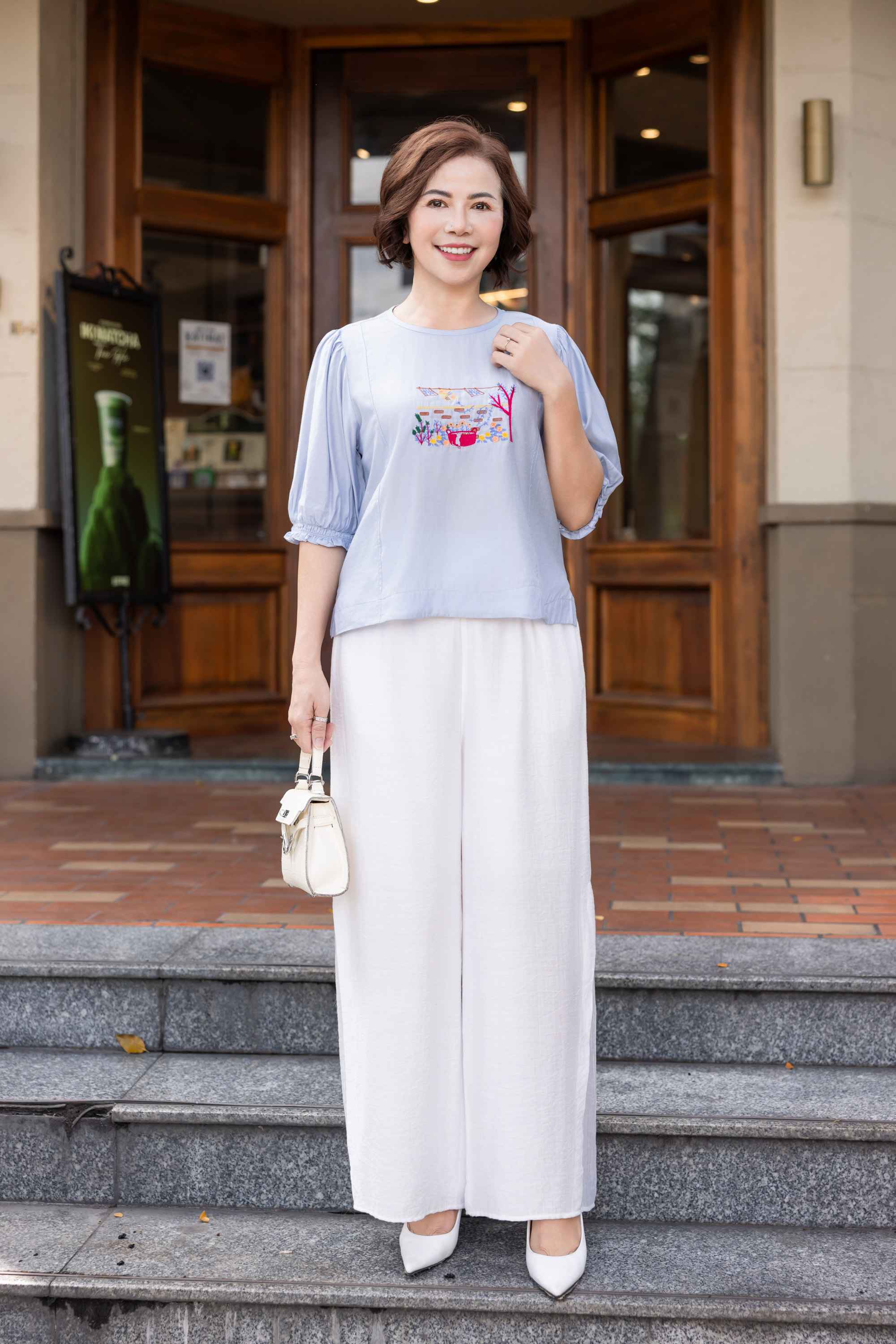 M COLLECTION | Quần Lụa Hàn Ống Suông Rộng Lưng Có Phối Tơ Q12640LW01