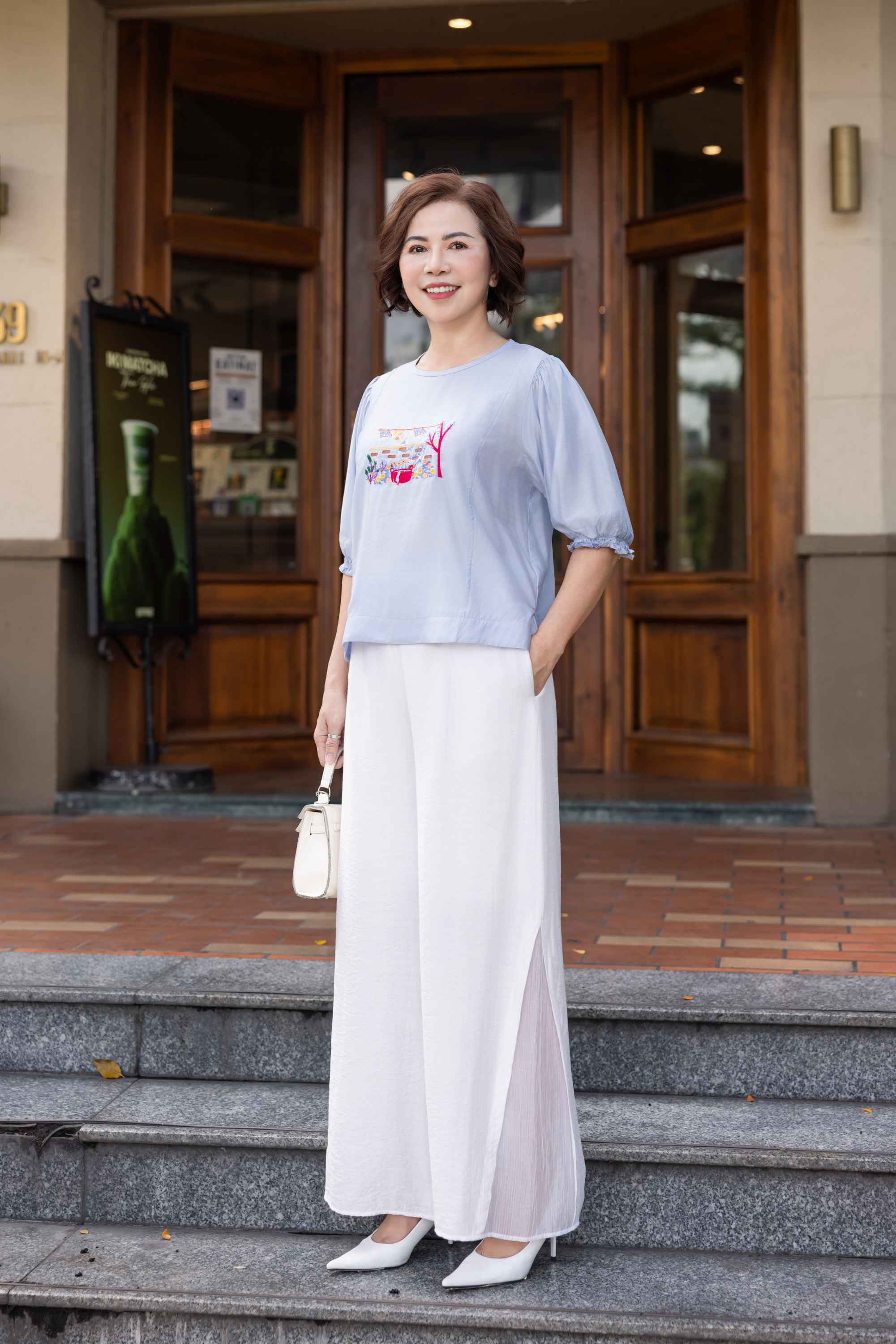 M COLLECTION | Quần Lụa Hàn Ống Suông Rộng Lưng Có Phối Tơ Q12640LW01