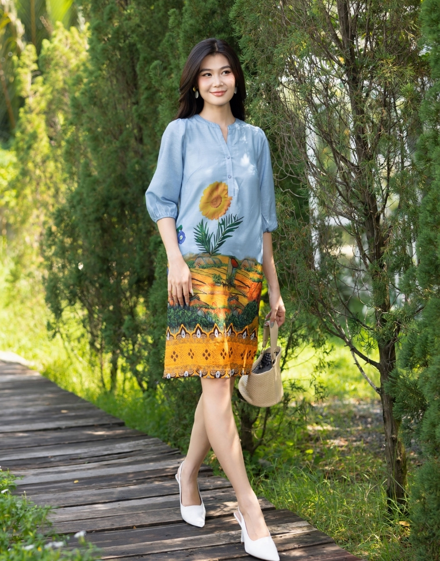 Đầm Cổ Trụ Lụa Linen Bông Suông Xanh Trời Swanlake - D11086LW03