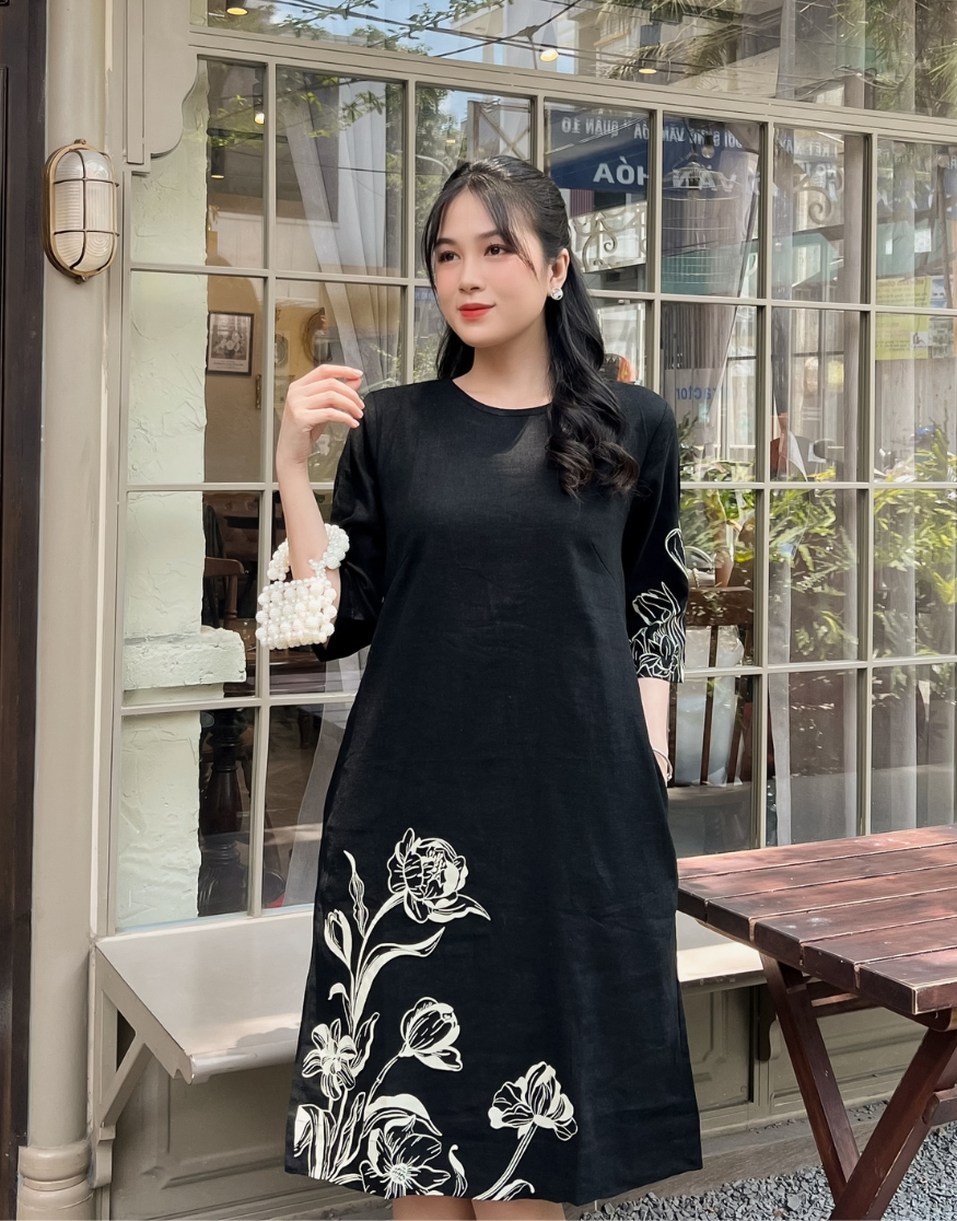 Đầm Suông In Vải Linen Swanlake- D11169LW02