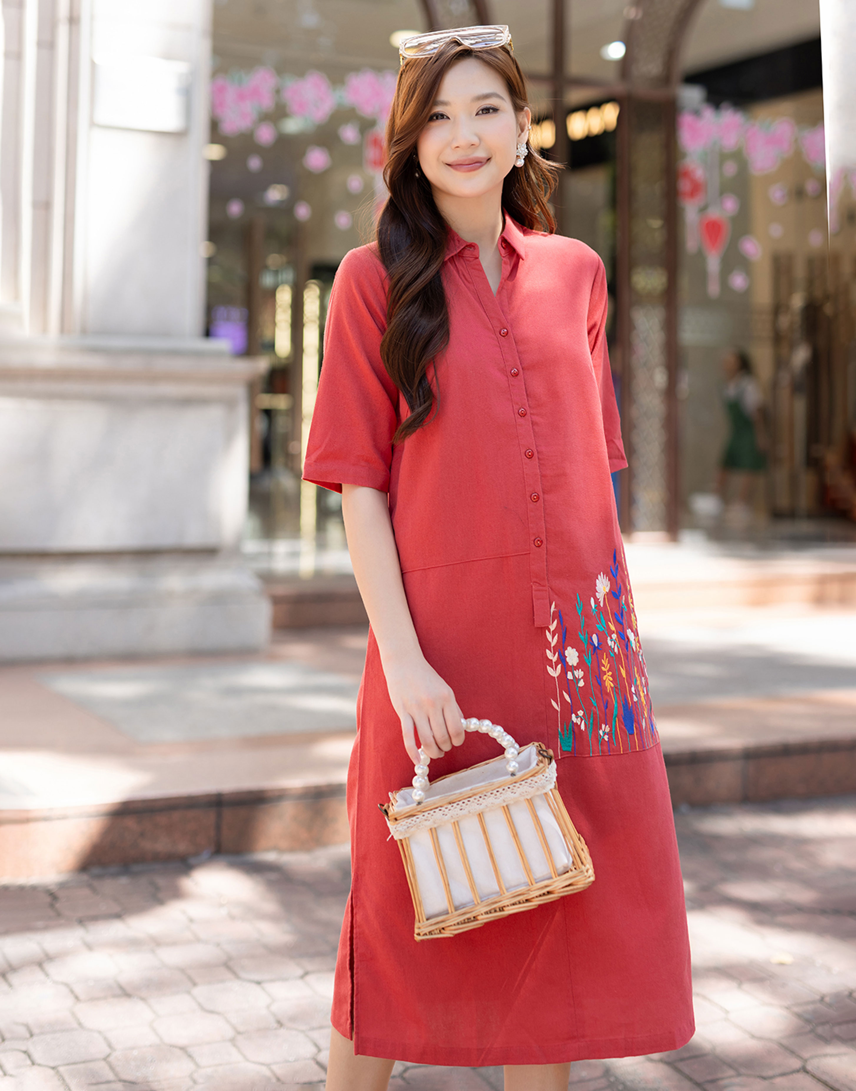 Đầm Sơ Mi Thêu Swanlake - D11297LW04