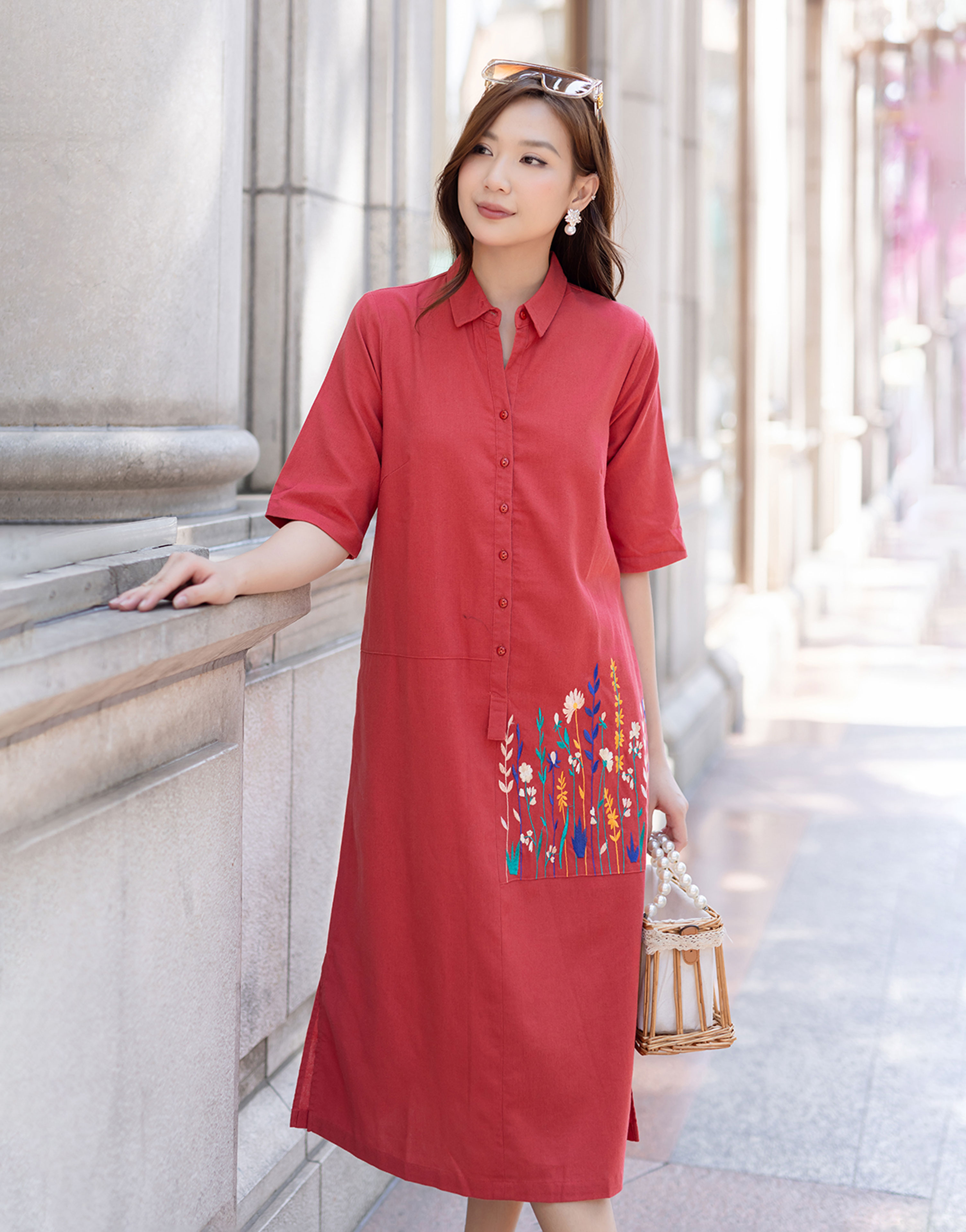 Đầm Sơ Mi Thêu Swanlake - D11297LW04