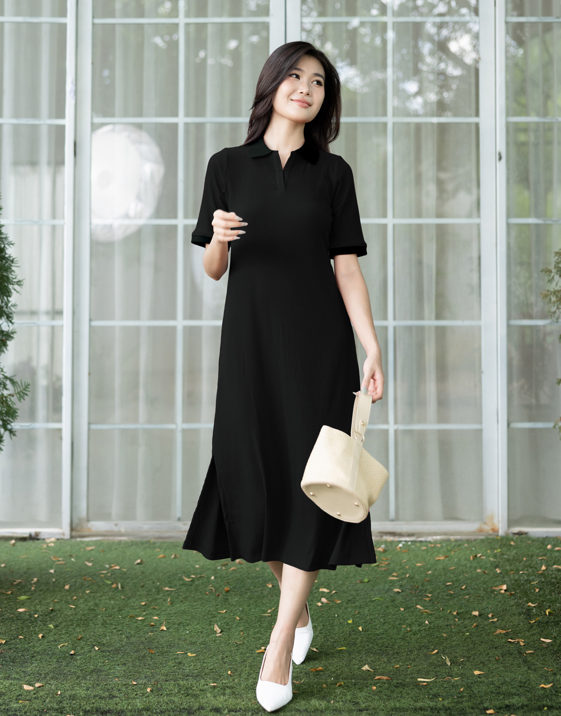 Đầm Thun Gân Tay Bo Thun Cổ Nẹp Đen Swanlake - D11408LW01