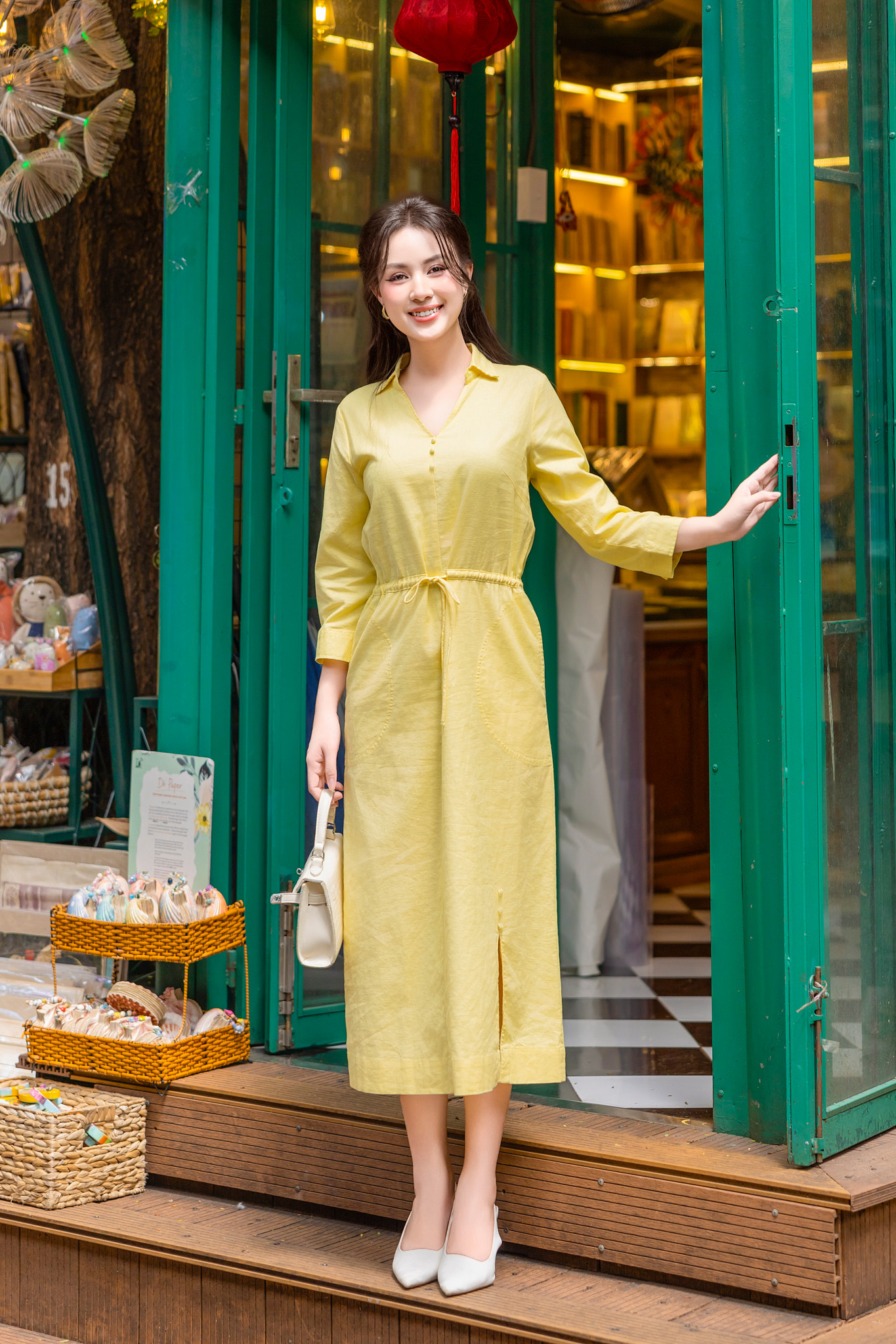 Đầm Sơ Mi Thắt Eo Vải Linen Swanlake - D11673LW01