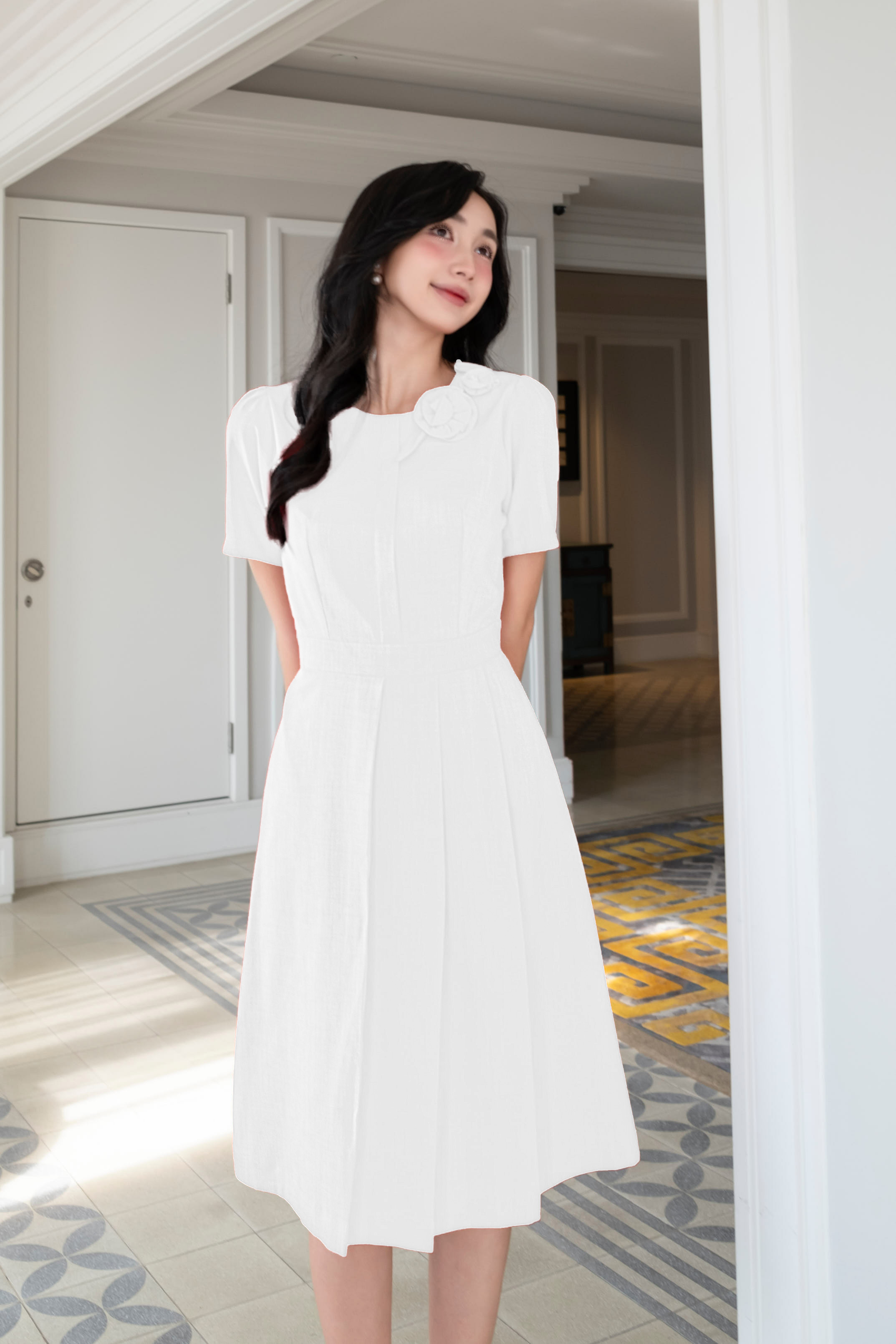 Đầm Sếp Ly Đính Hoa Chất Liệu Bố Gân Hàn Swanlake - D12083LW01