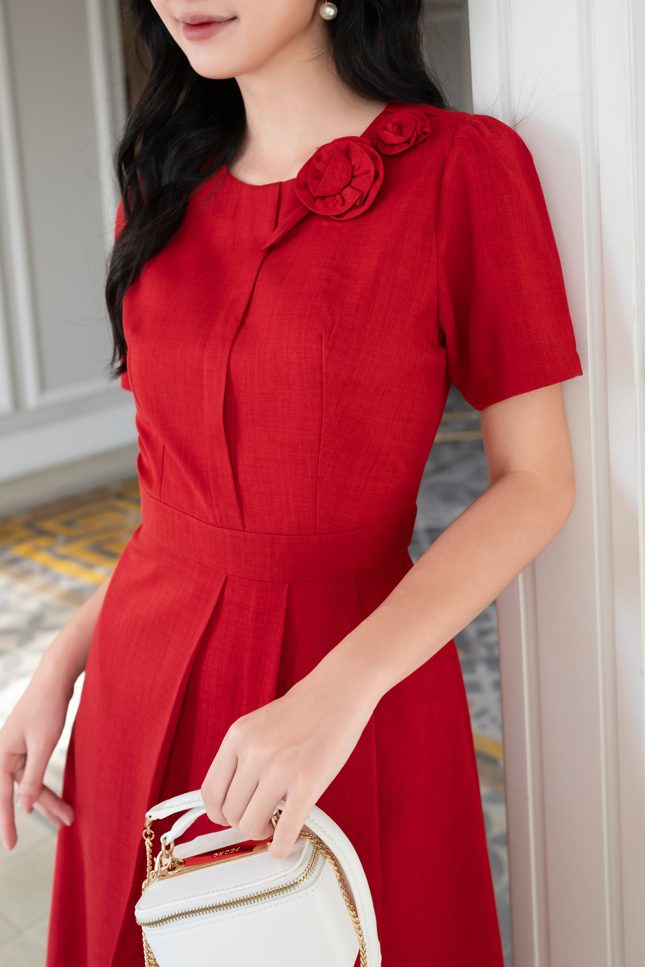 Đầm Sếp Ly Đính Hoa Chất Liệu Bố Gân Hàn Swanlake - D12083LW01