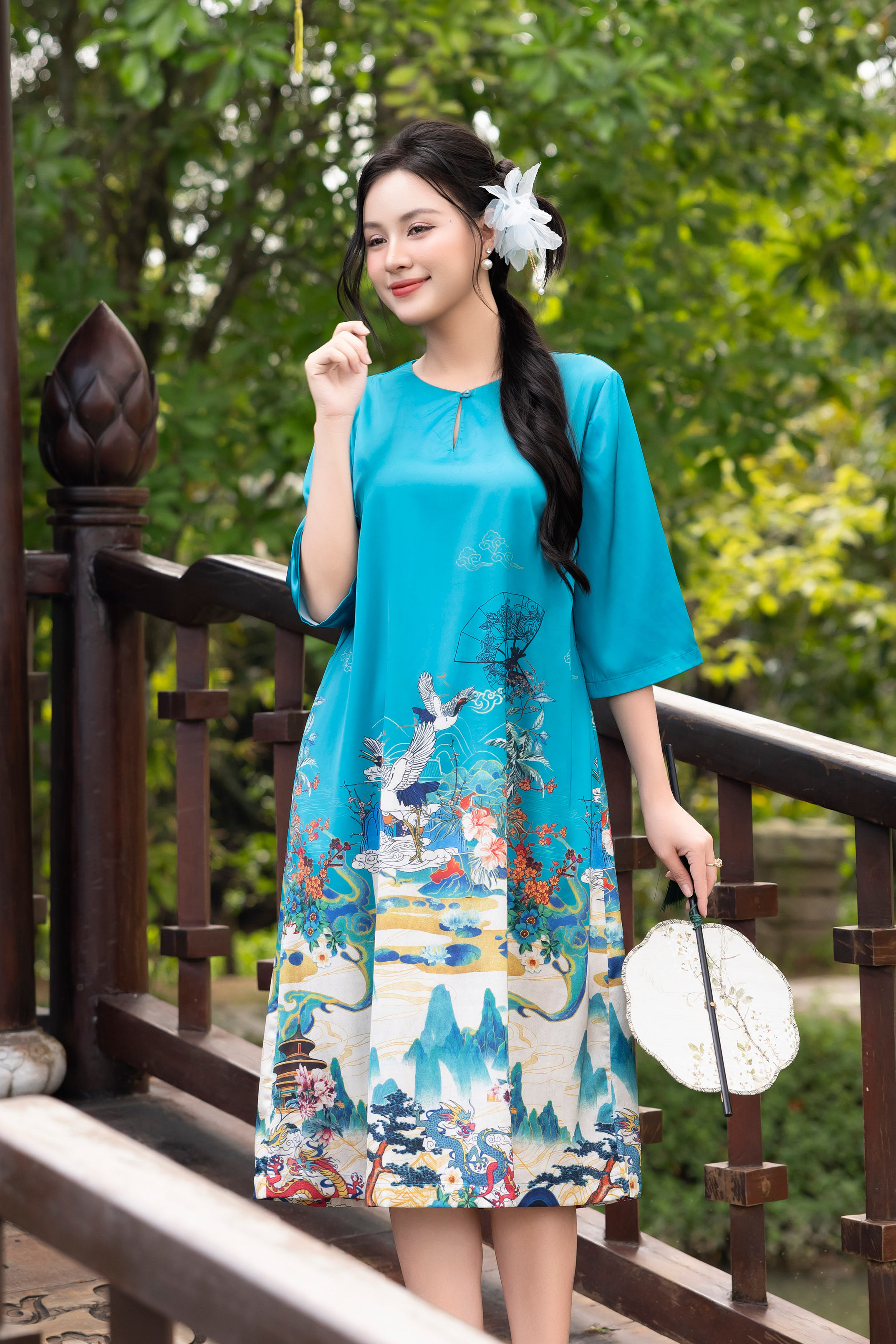 Đầm Chất Liệu Vải Lụa Swanlake - D12140LW01